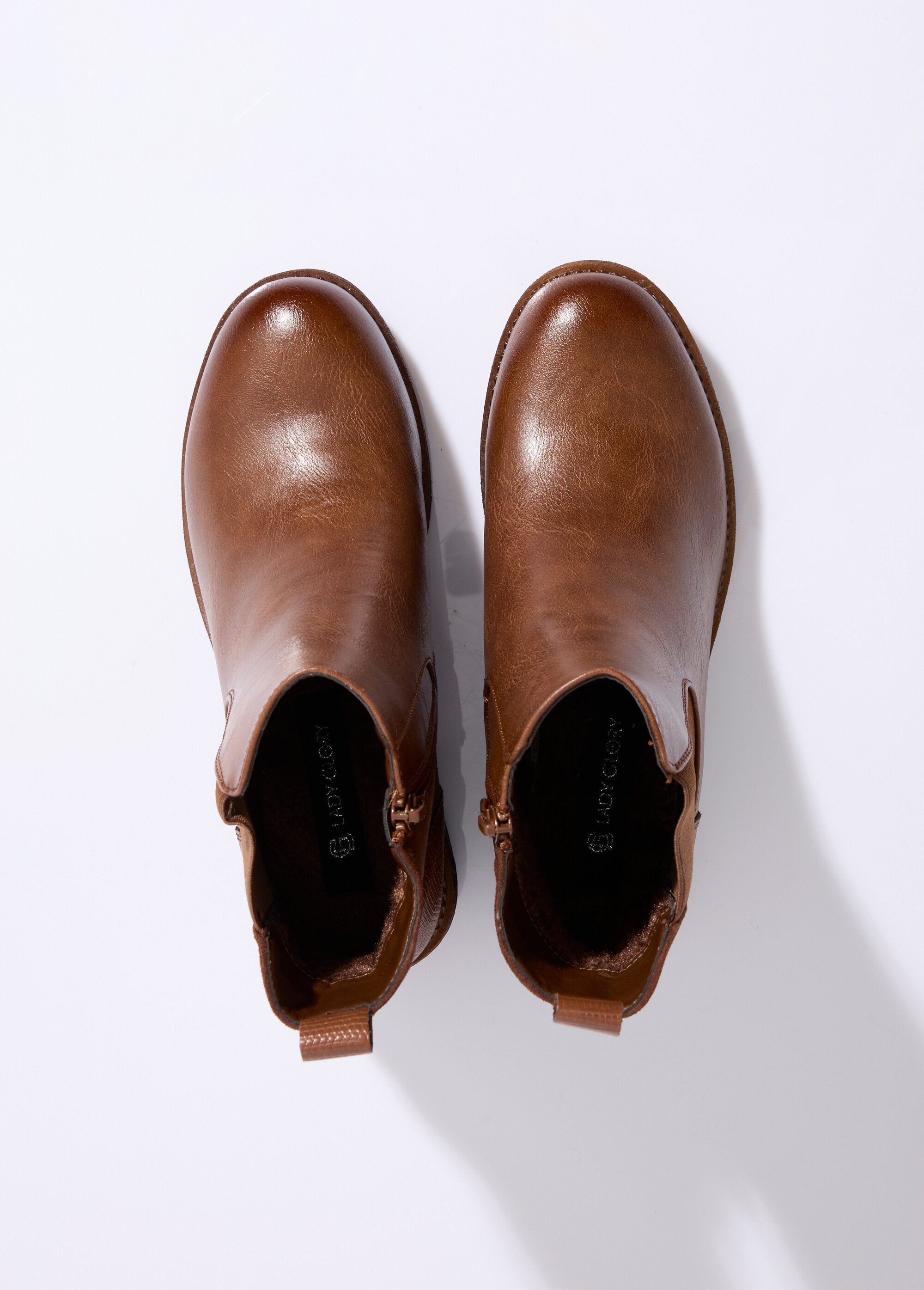 Round-toe_heeled_Chelsea_boots_Brown_OV1_slim