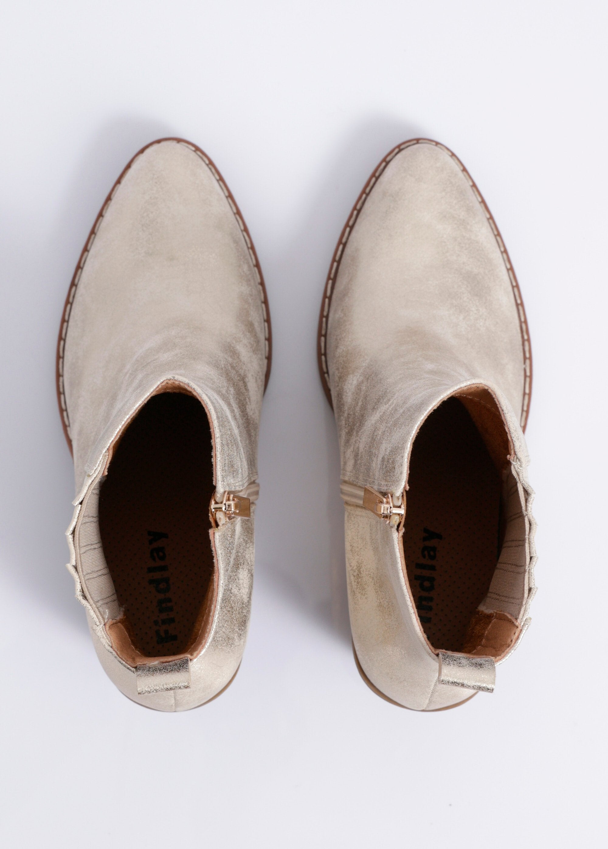 Western-themed_metallic_heeled_boots_Golden_OV1_slim