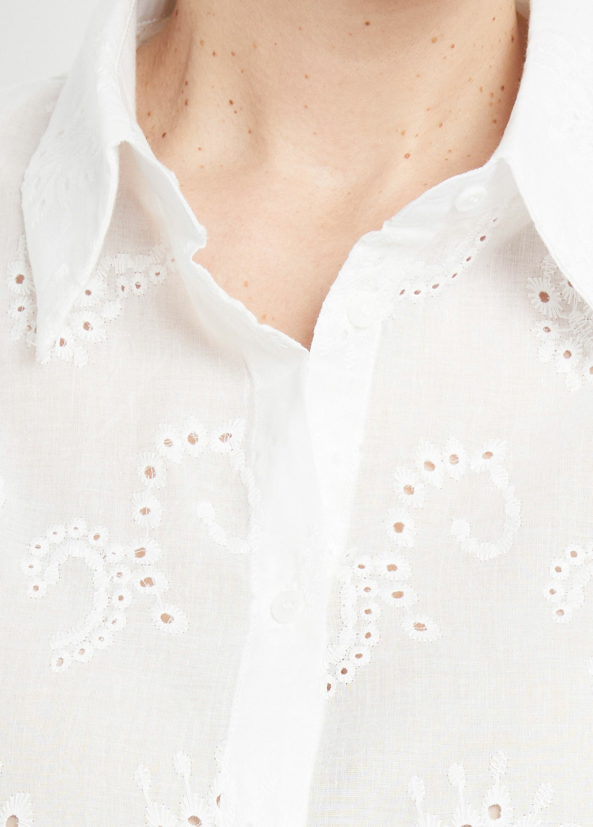 Cotton_blouse_with_eyelet_embroidery_White_DE1_slim