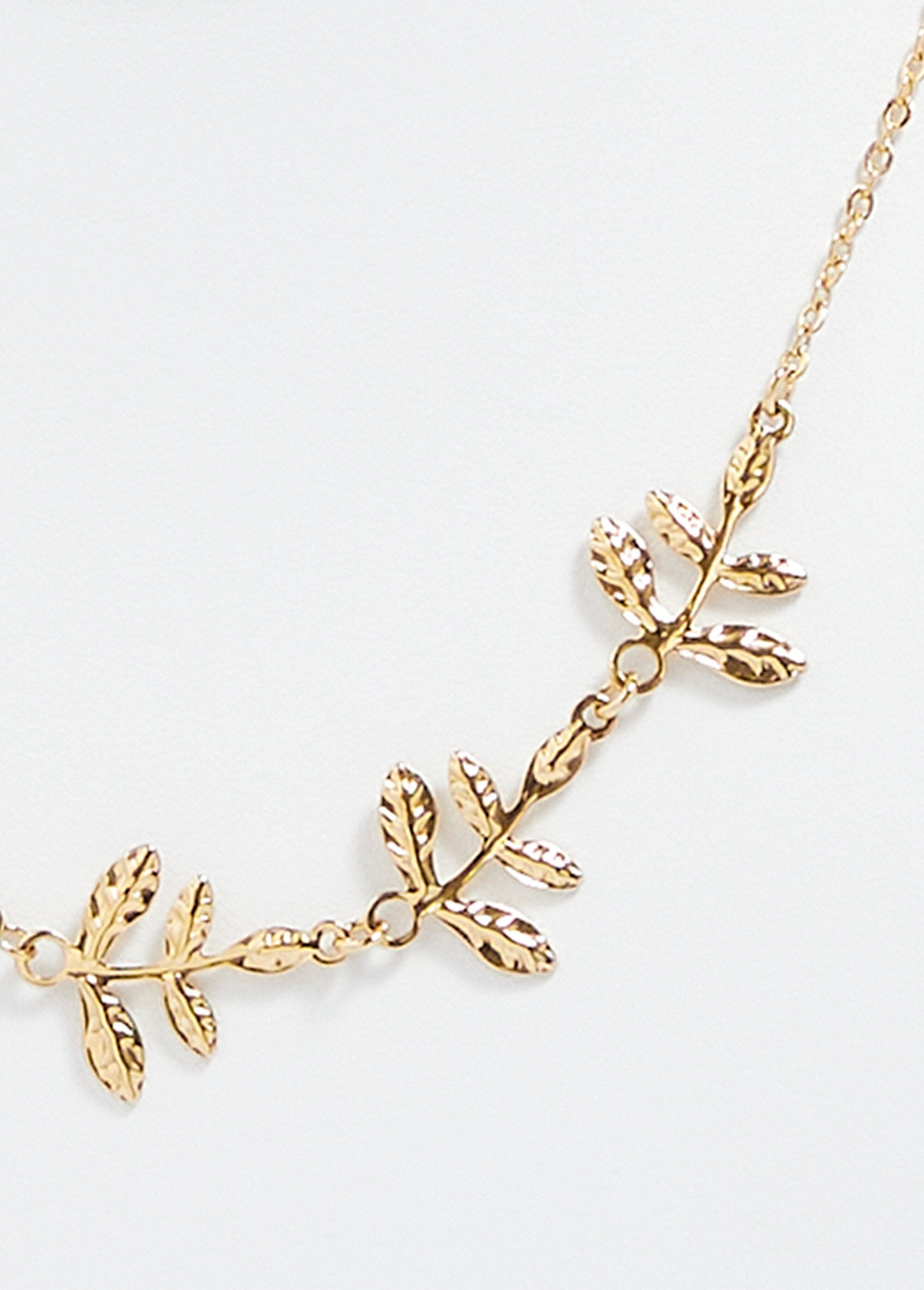 Gold-plated_stainless_steel_leaf_necklace_Golden_DE1_slim
