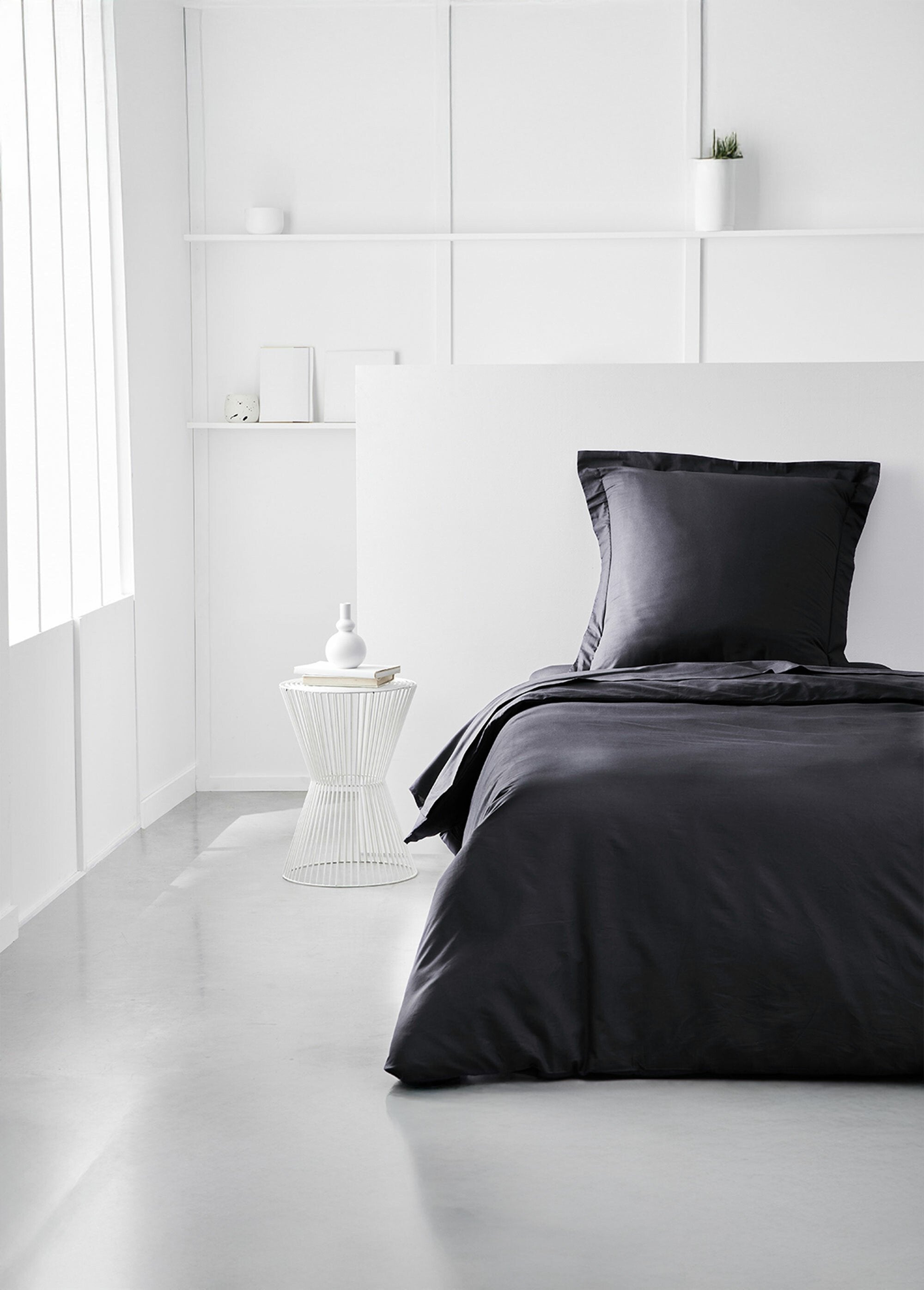 Plain_cotton_fitted_sheet_Charcoal_SF1_slim