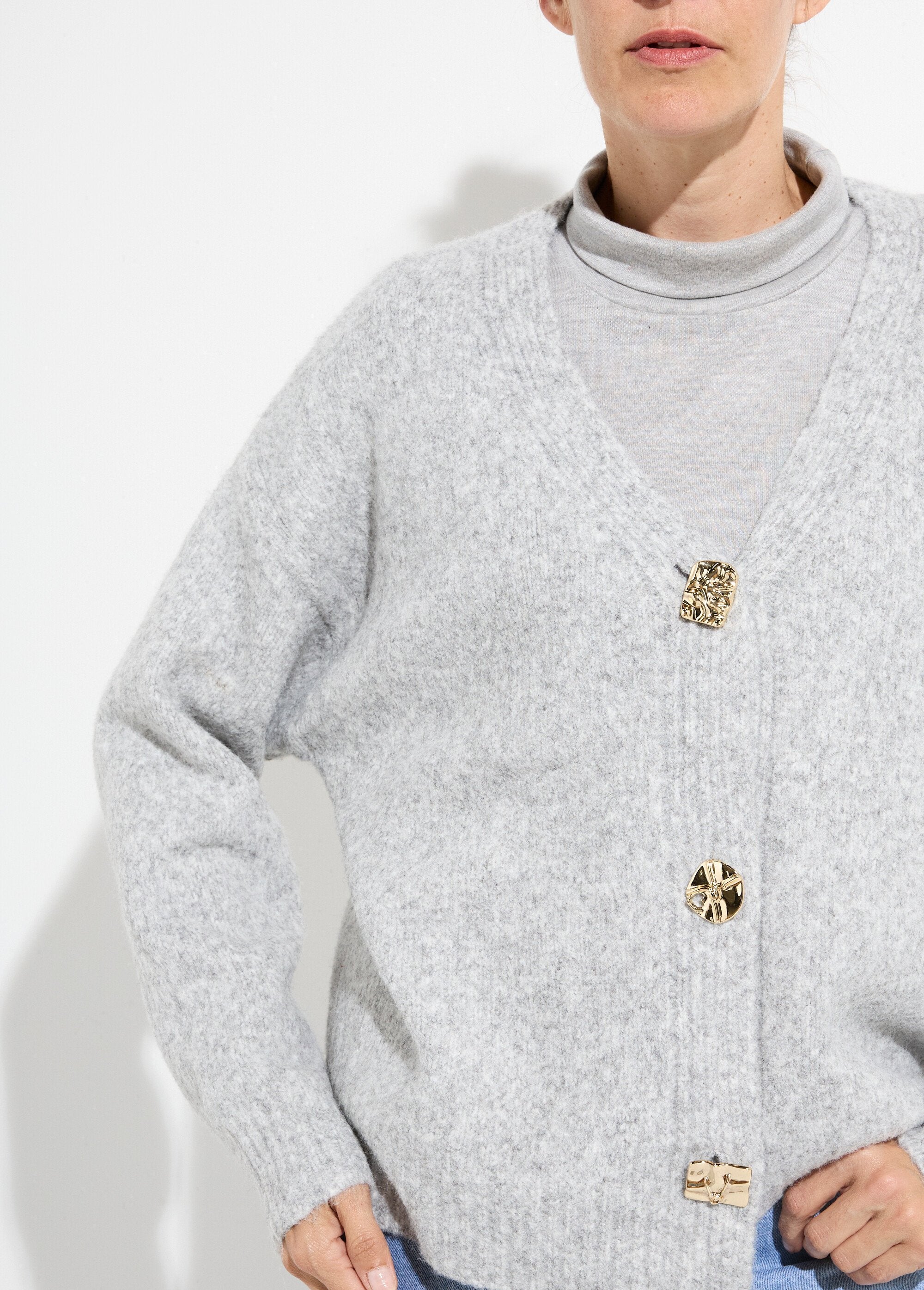 Warm_wool_vest,_metal_jewel_buttons_Gray_DE1_slim