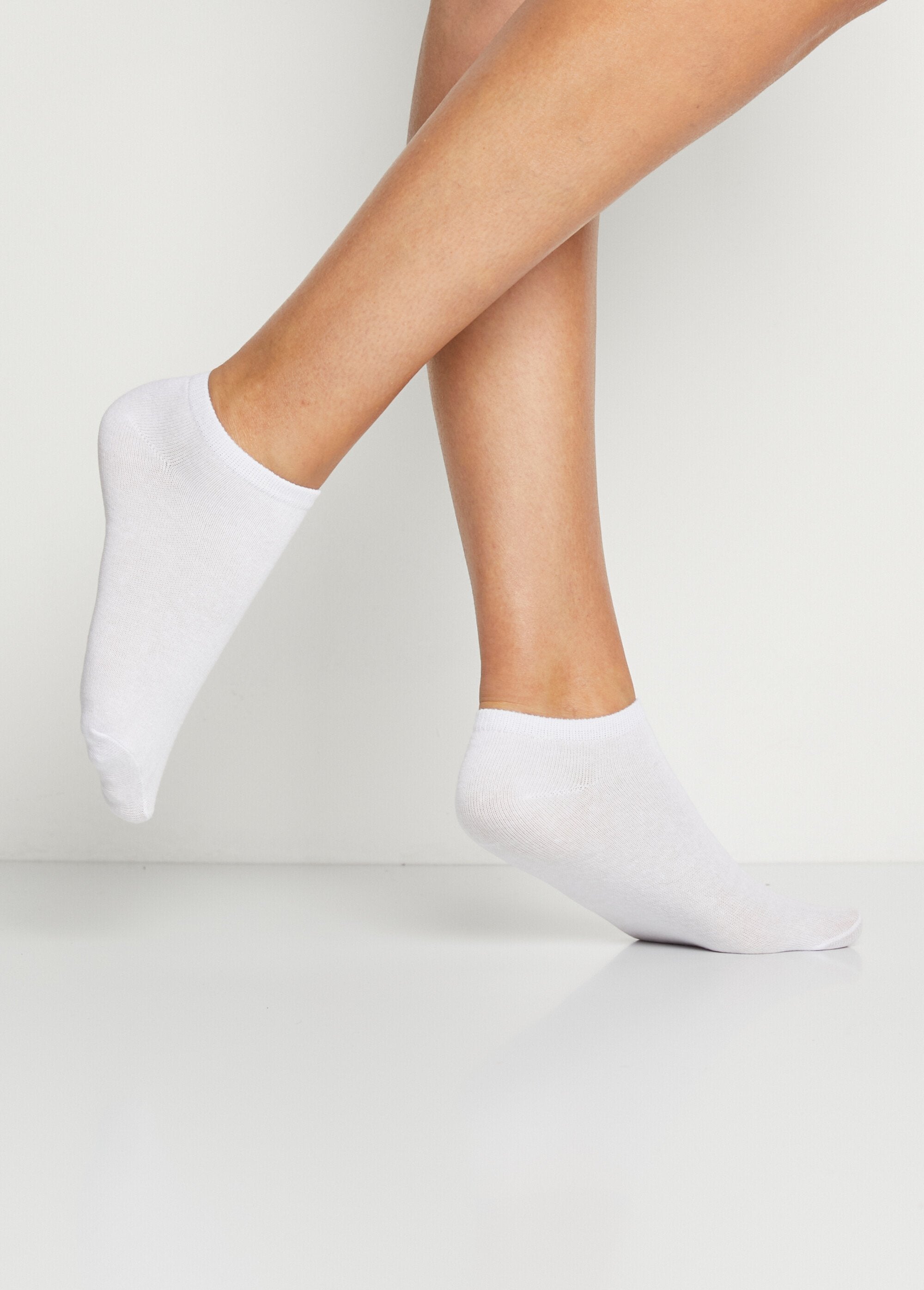 Discreet_ankle_socks_White_lot3_DR1_slim