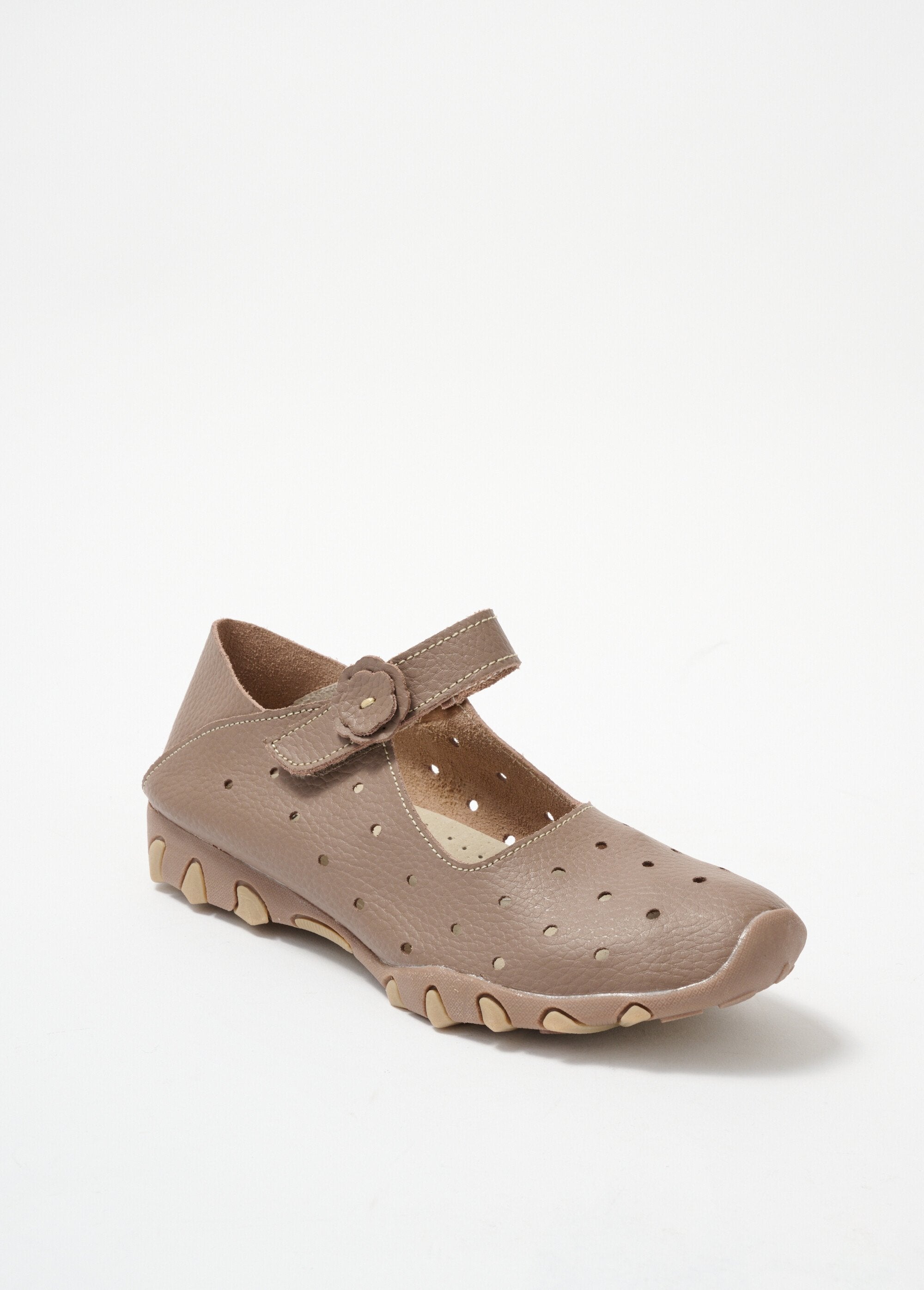 Perforated_ballerina_Khaki_FA1_slim