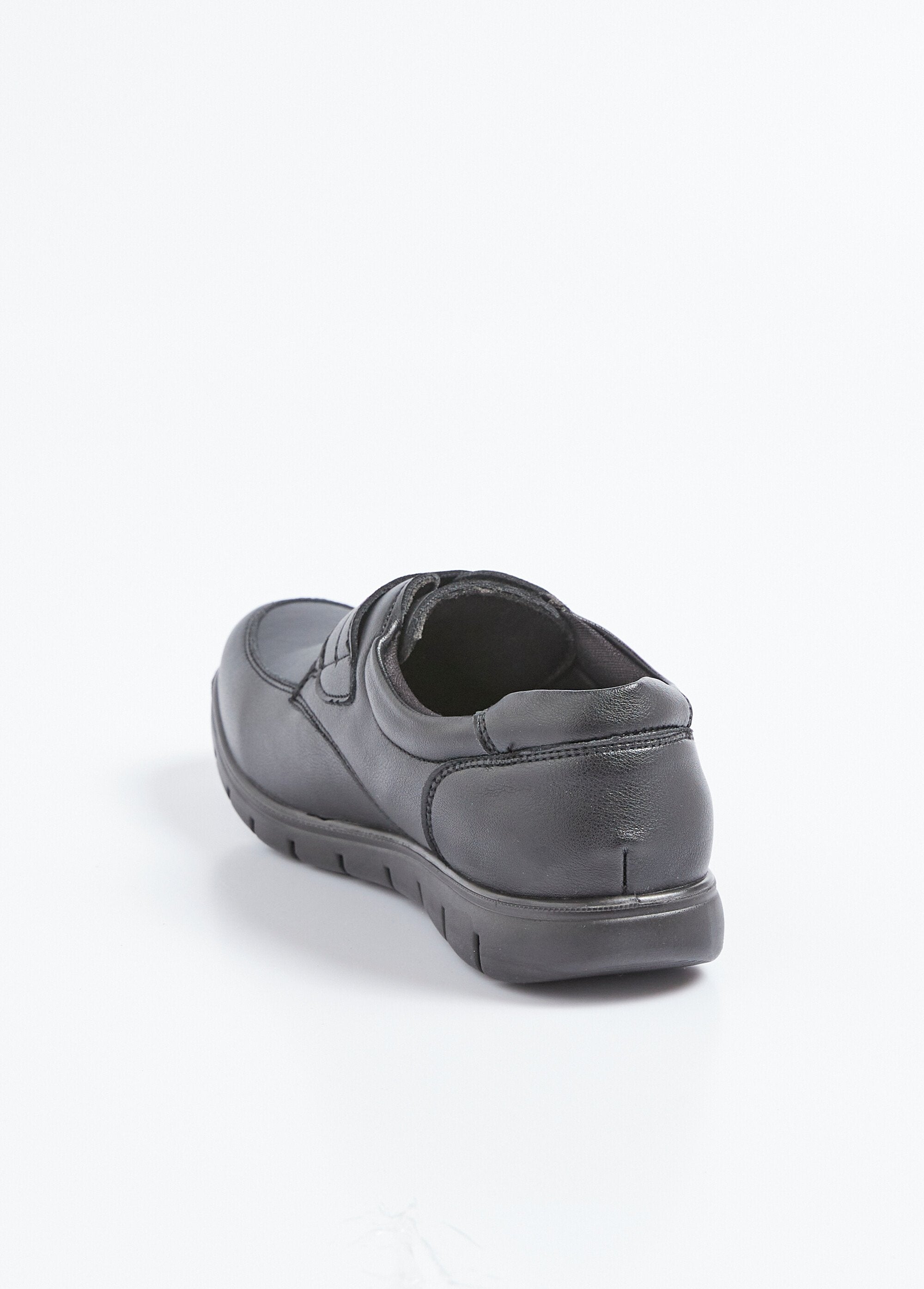 Wedge_scratch_derbies_Black_DO1_slim