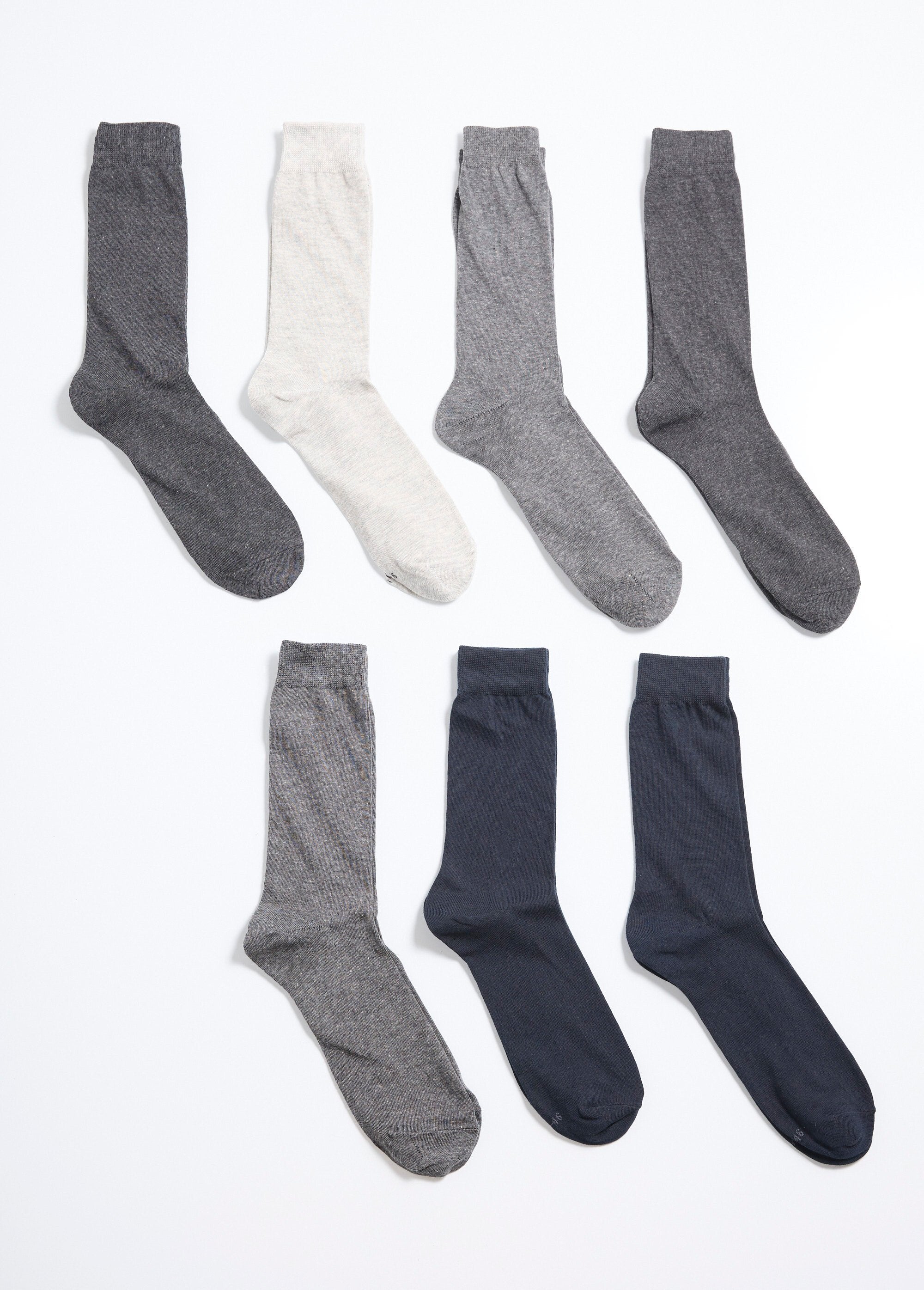 Pack_of_7_weekly_socks_Assorted_gray_DE1_slim