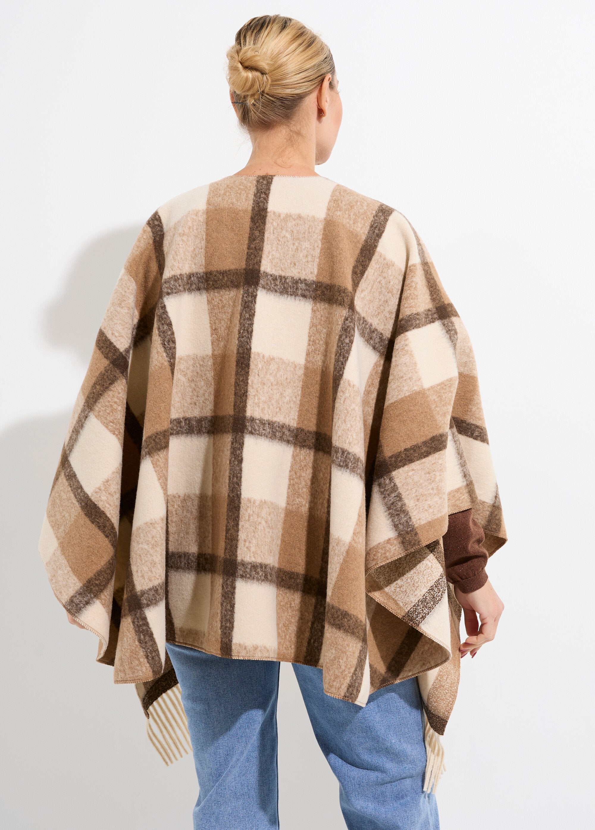 Wool-look_checked_cape_coat_Camel_tiles_DO1_slim