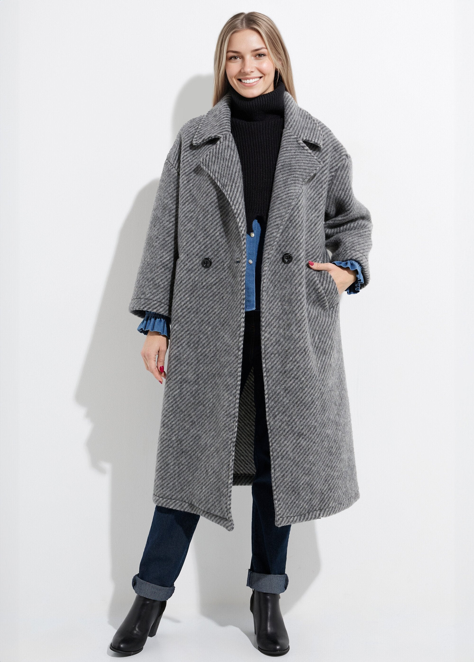 Long_coat_in_warm_wool_with_a_ribbed_pattern_Gray_FA1_slim