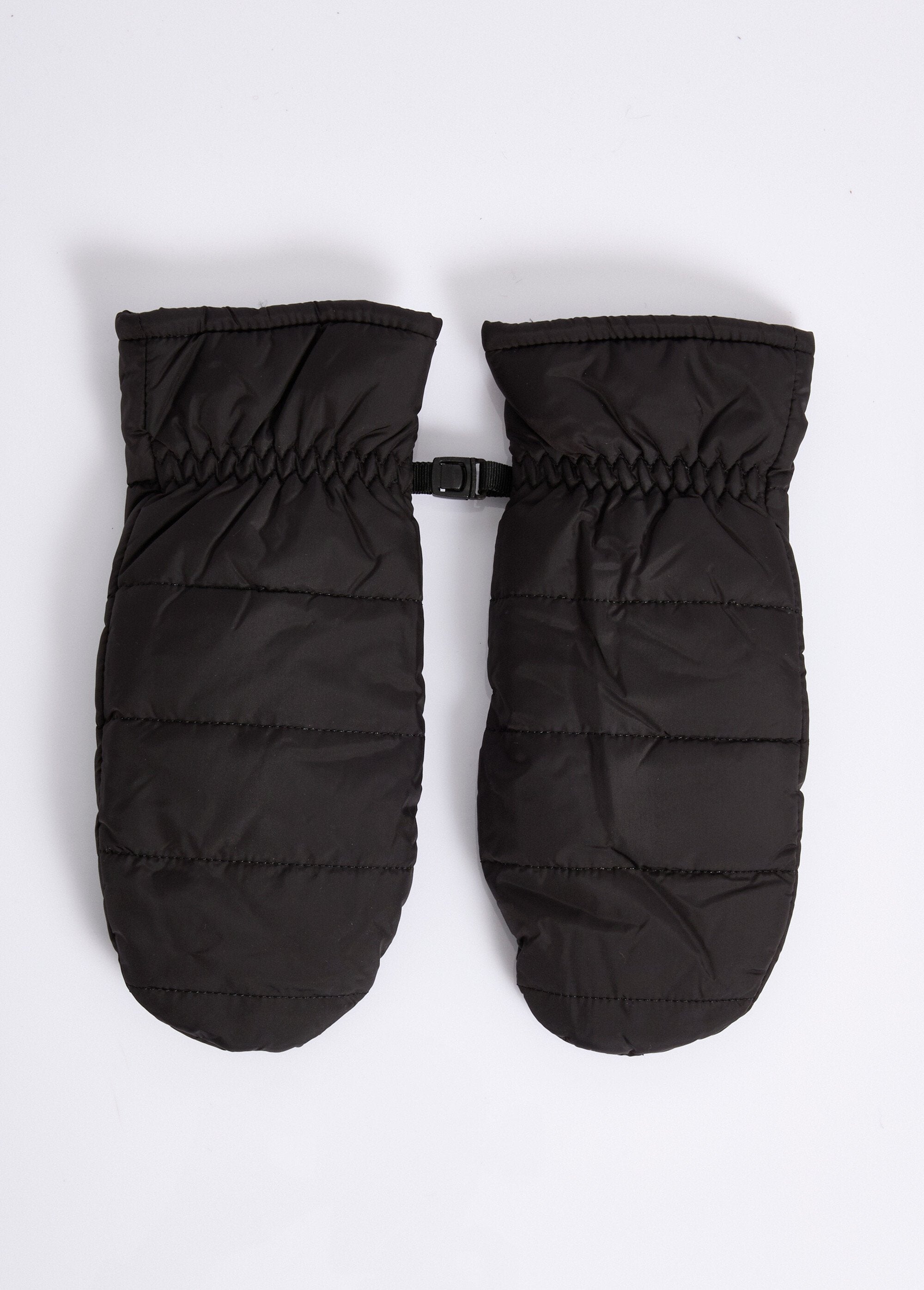 Warm_quilted_mittens_with_stitching_Black_DE2_slim