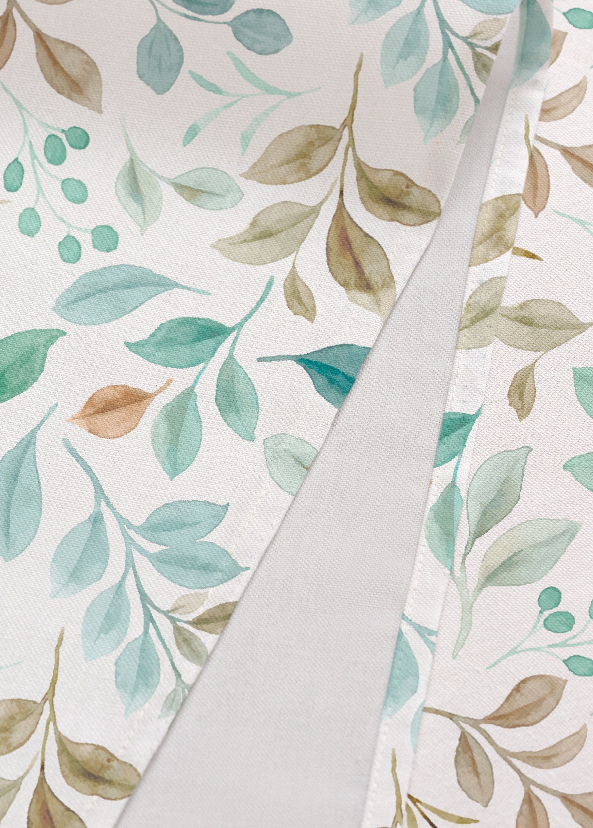 Stain-resistant_tablecloth_with_branch_pattern_Green_print_DE1_slim