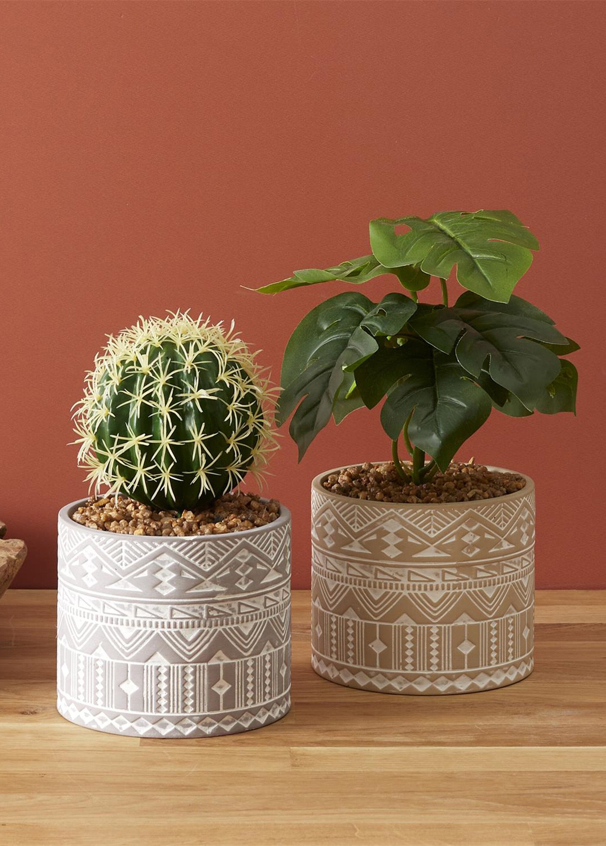 Artificial_plant_+_ethnic_pot_Gray_SF1_slim