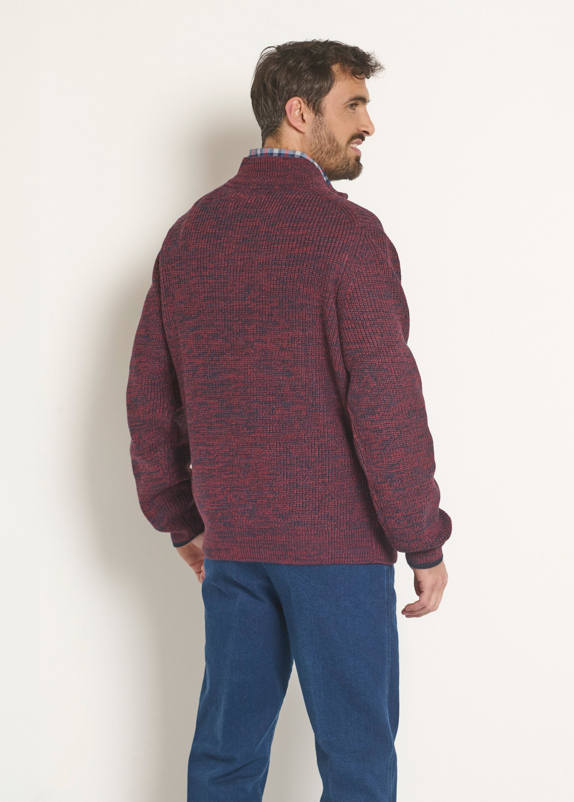Warm_sweater_with_wool,_trucker_collar_Bordeaux_DO1_slim