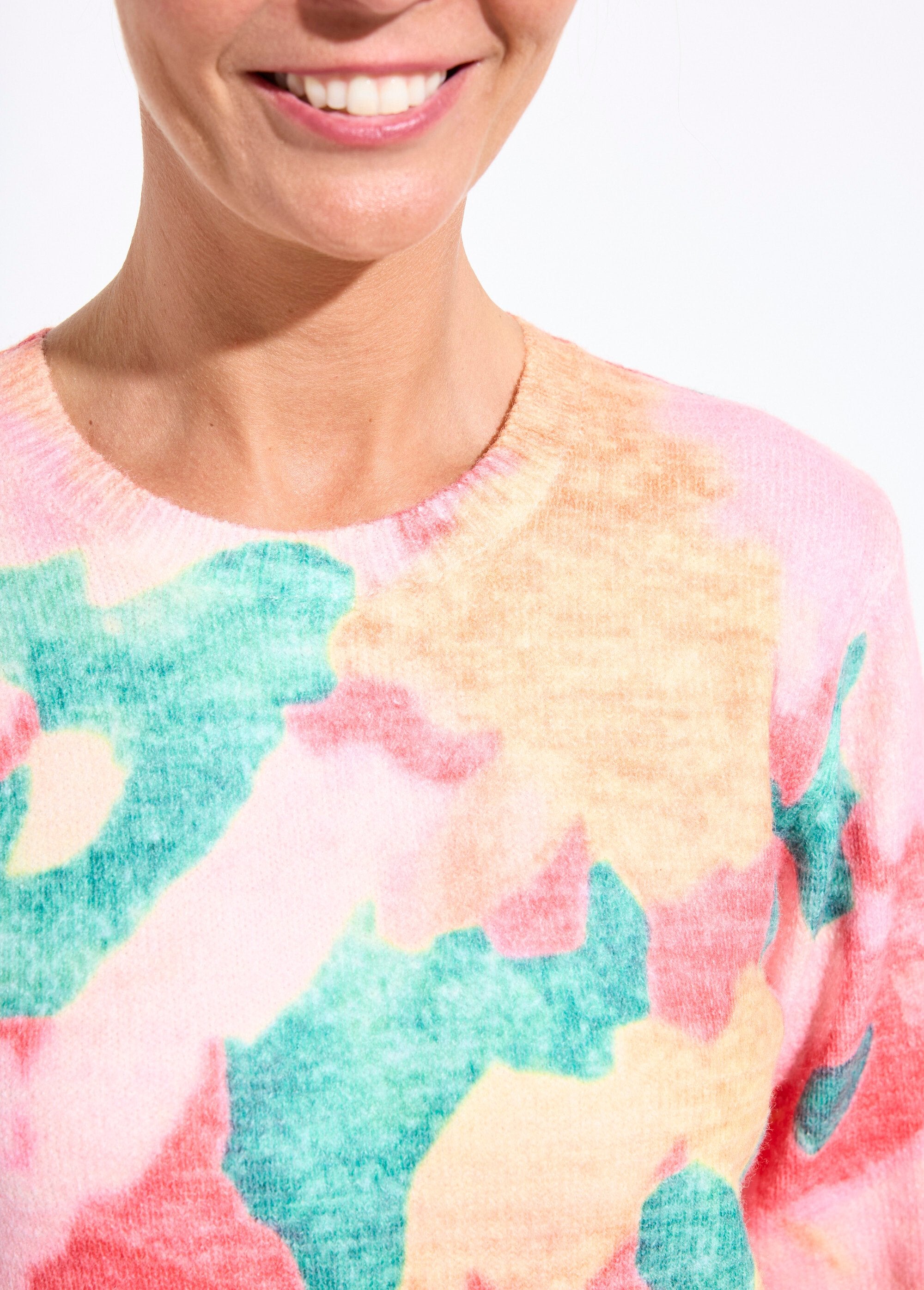 Soft_round_neck_floral_print_sweater_Coral_print_DE1_slim