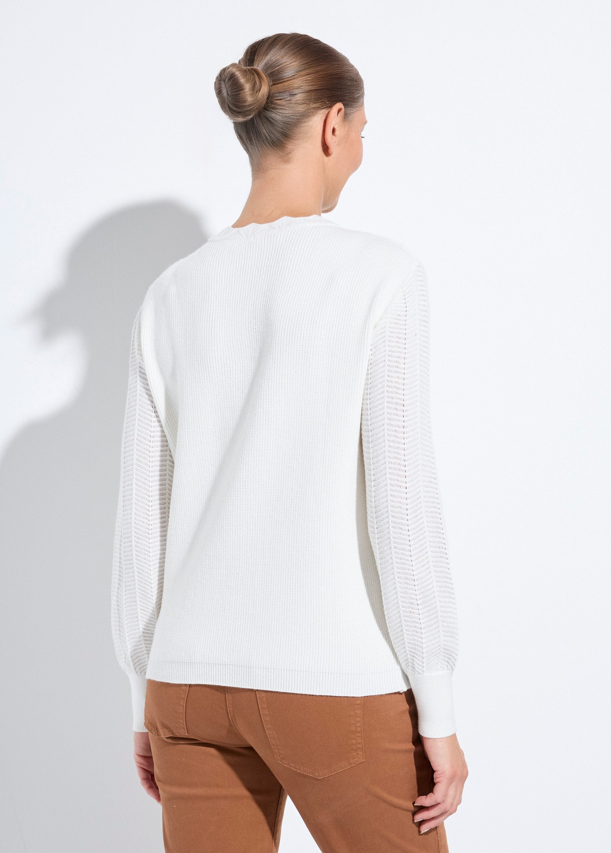 Soft_round_neck_sweater_with_long_blousy_sleeves_Ecru_DO1_slim