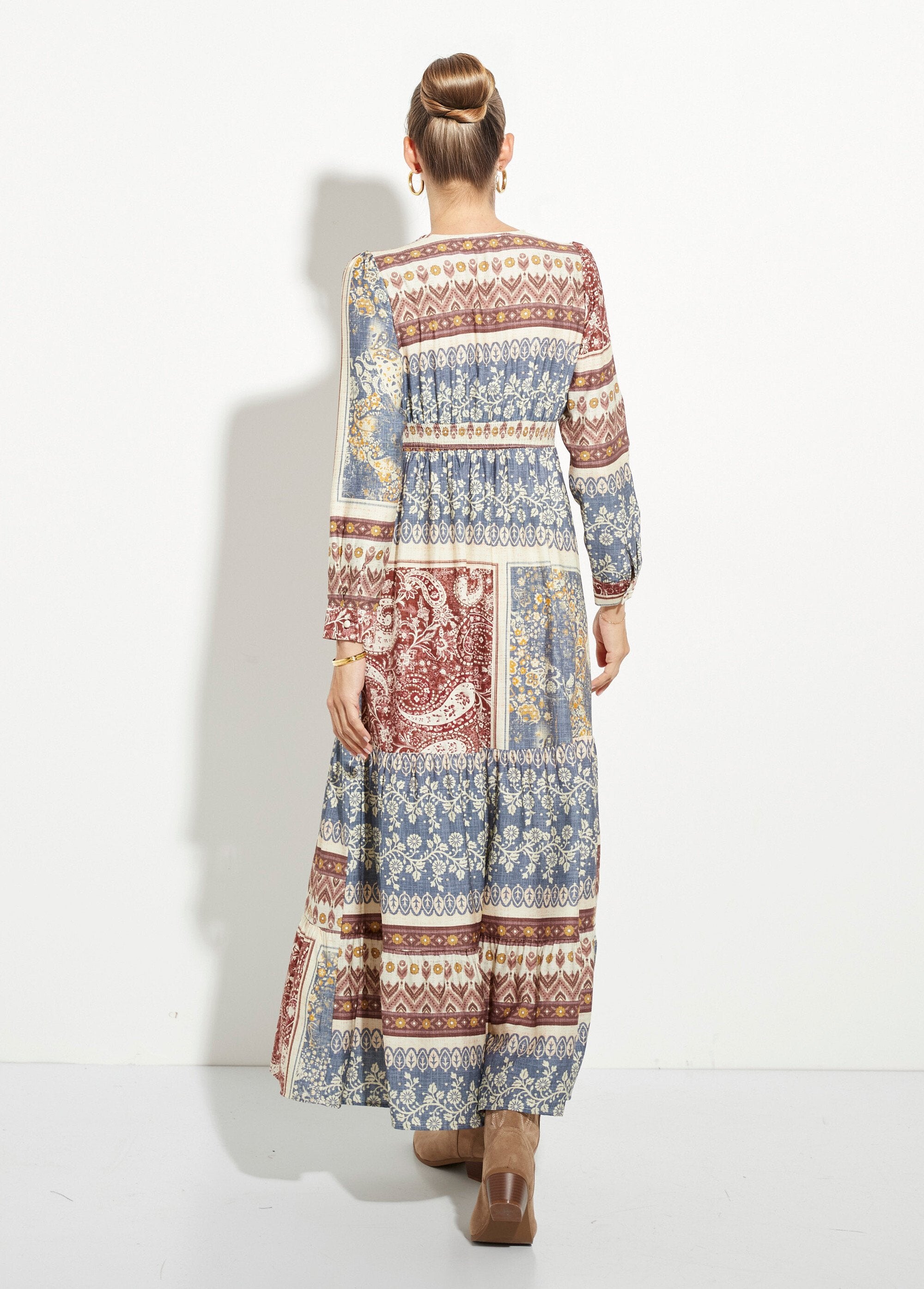 Long_tiered_dress_with_patchwork_pattern_Blue_and_beige_DO1_slim