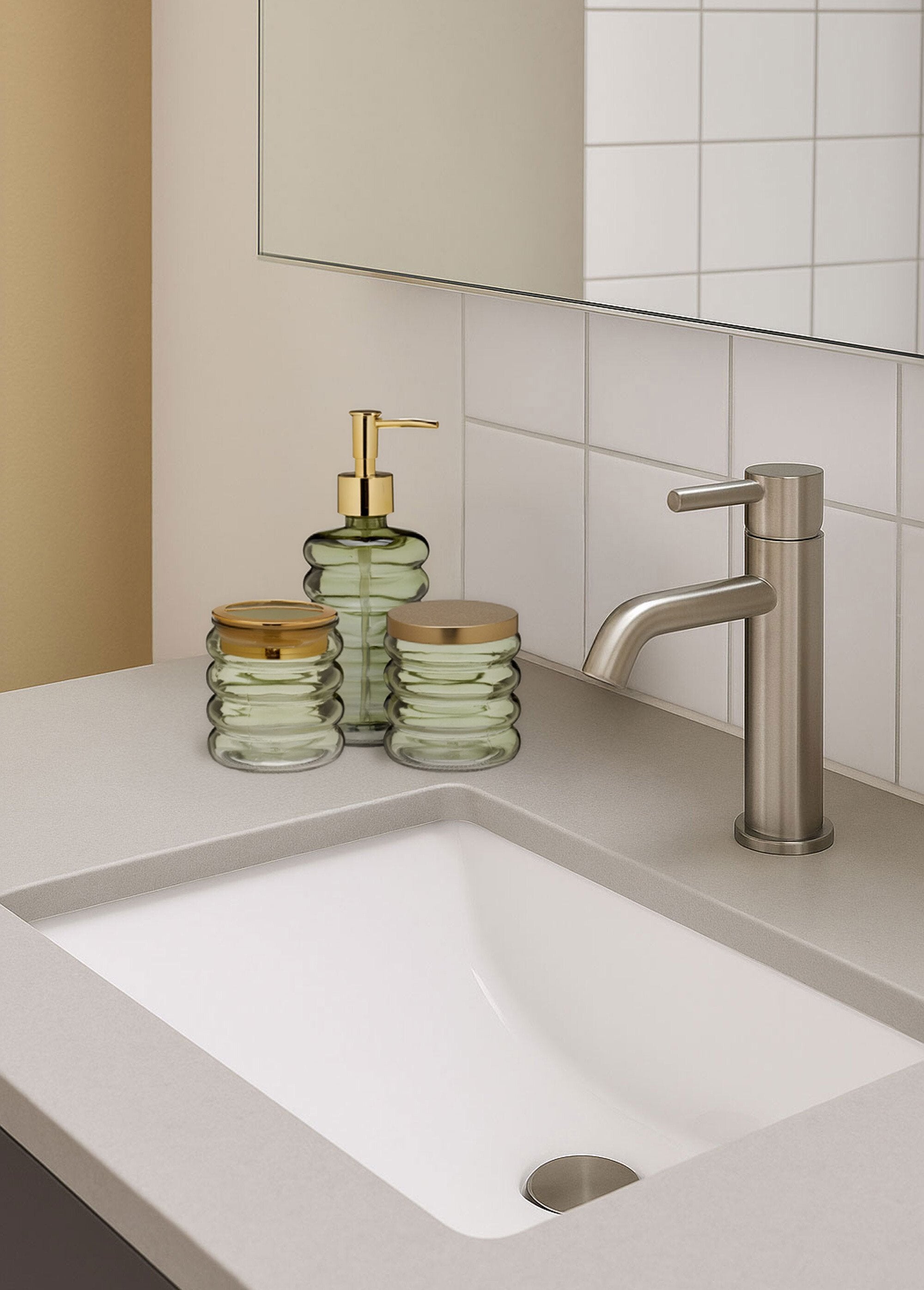 4-piece_glass_bathroom_set_Green_SF1_slim