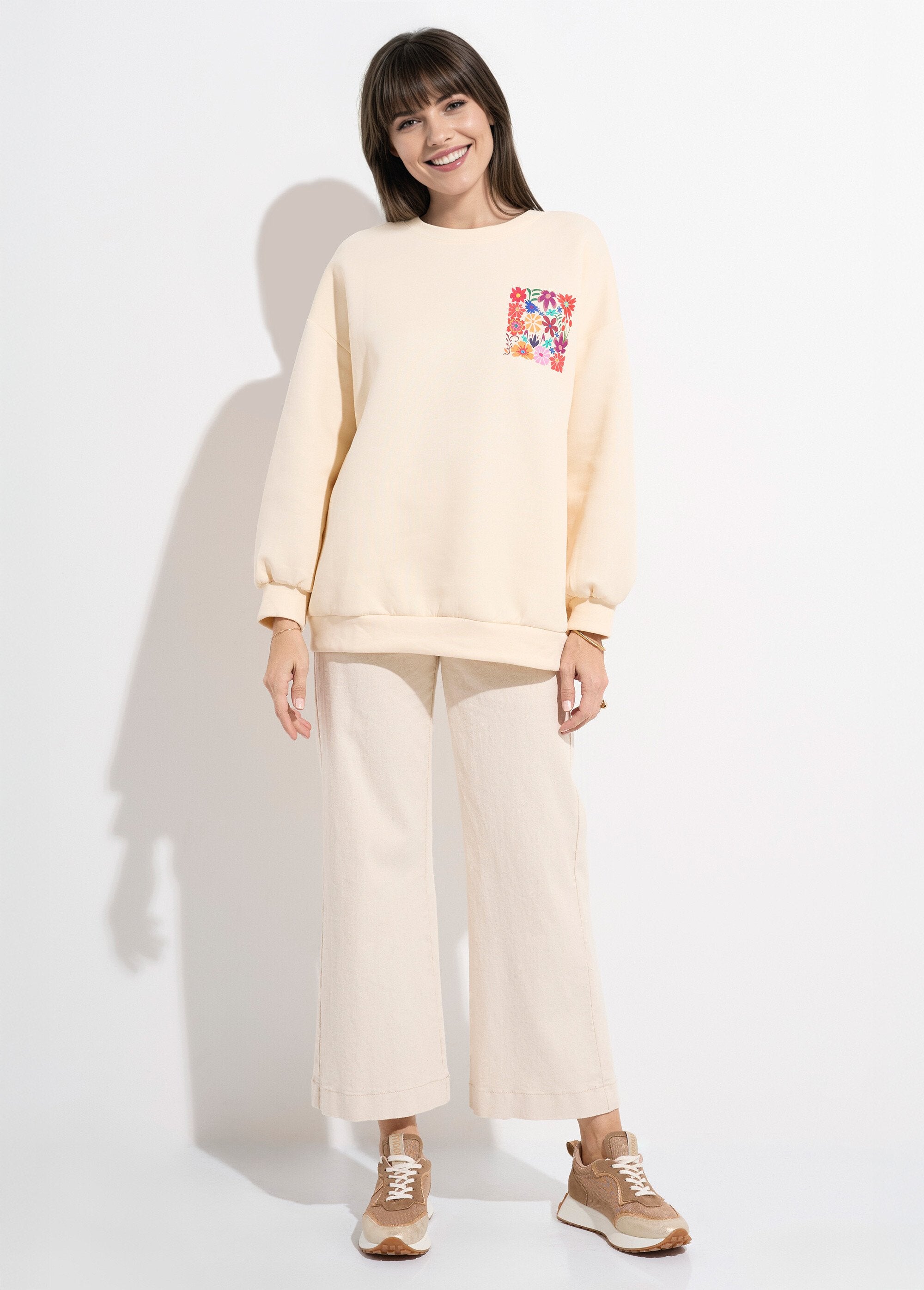 Thick_crew_neck_sweatshirt_with_floral_print_Ecru_print_SF1_slim