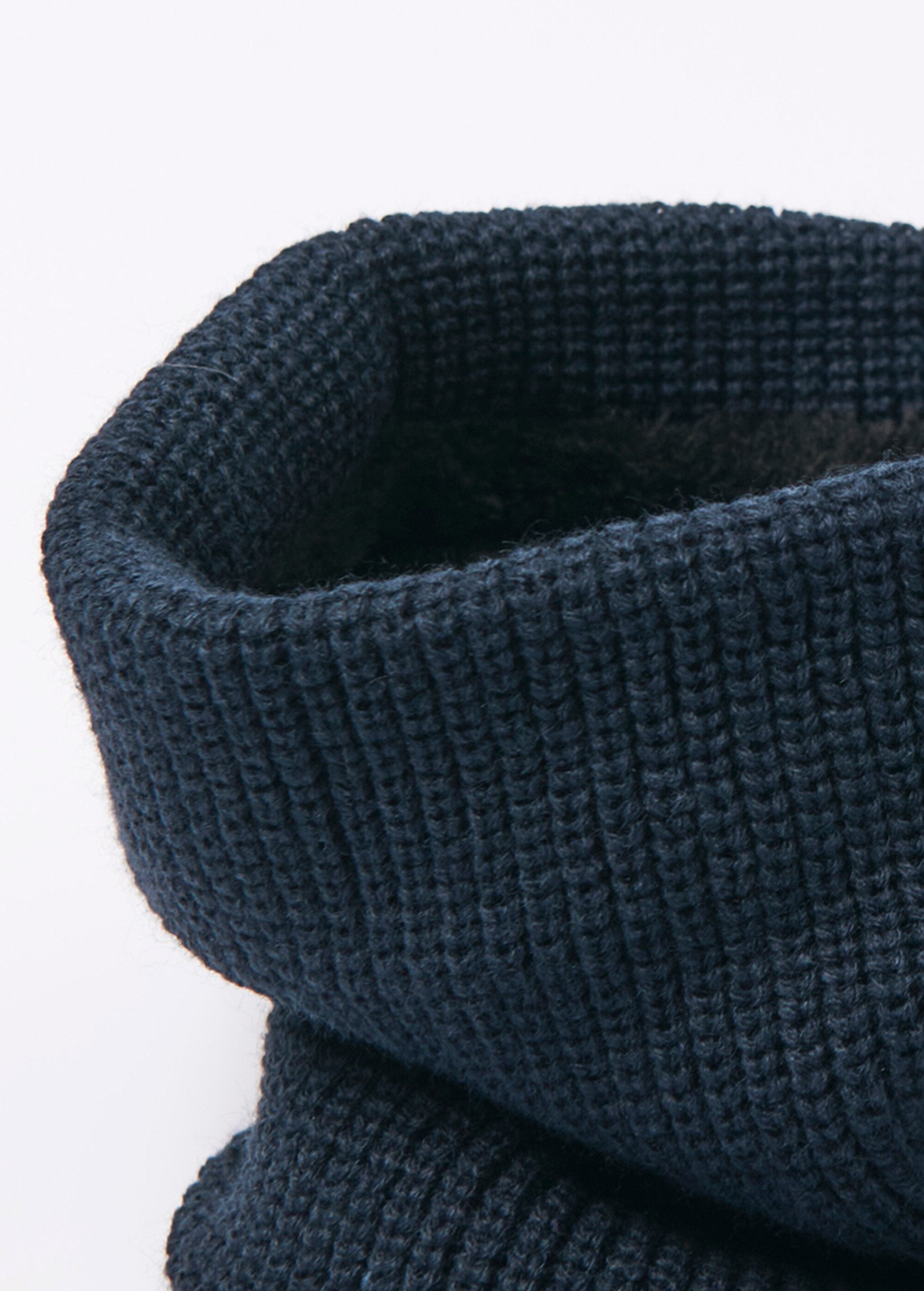 Ribbed_knit_and_fleece_neck_warmer_Blue_DE2_slim