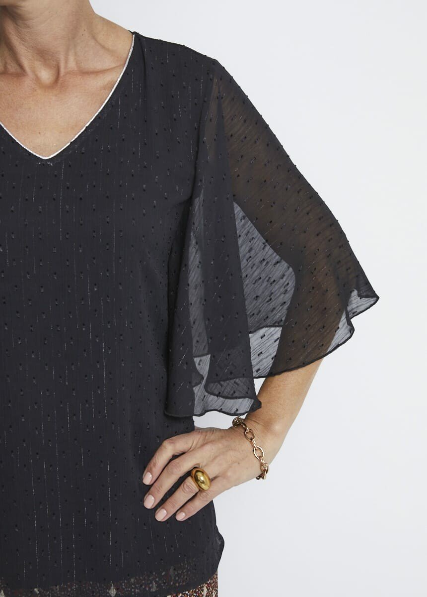 Long_plumetis_veil_tunic_with_butterfly_sleeves_Black_DE1_slim