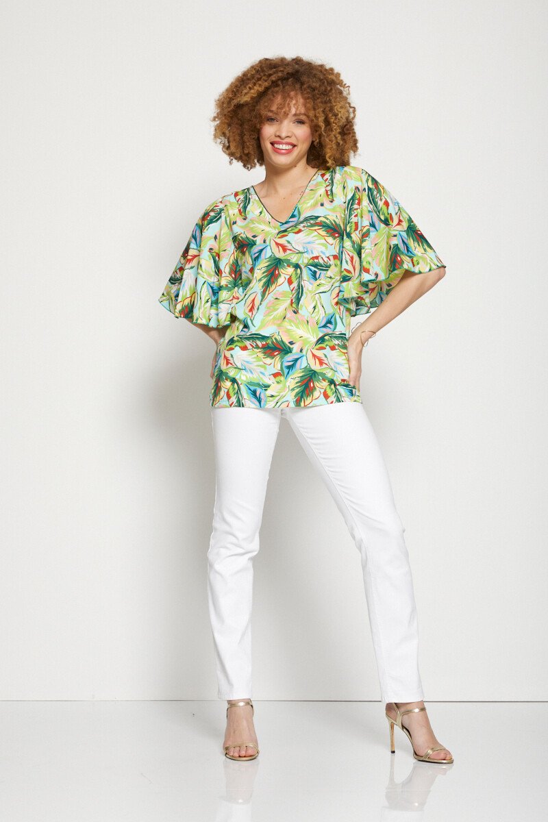 Mid-length_tunic_with_ruffled_sleeves_Aqua_background_SF1_slim