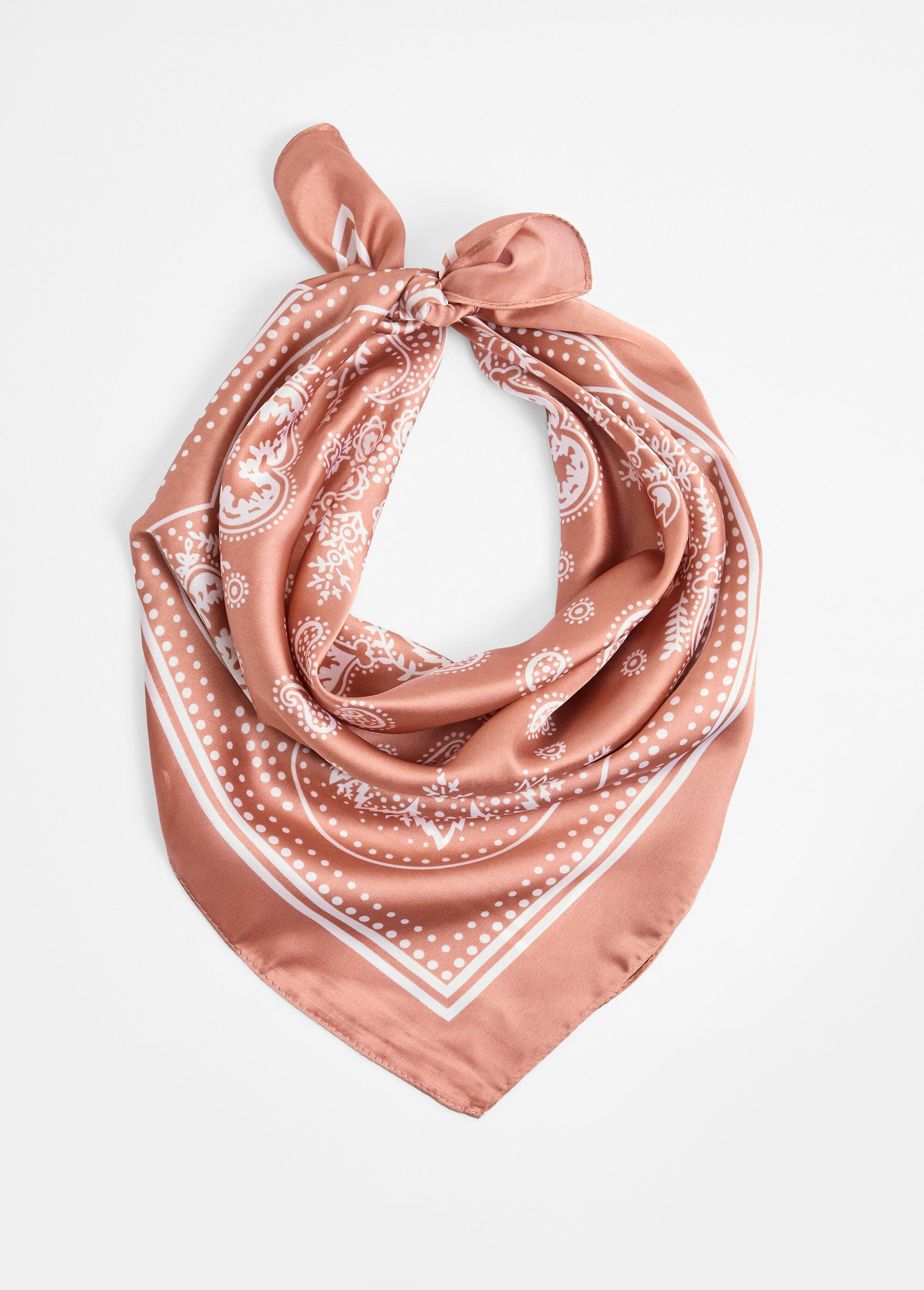 Square_satin_scarf,_bandana_pattern_2_Mocha_FA1_slim