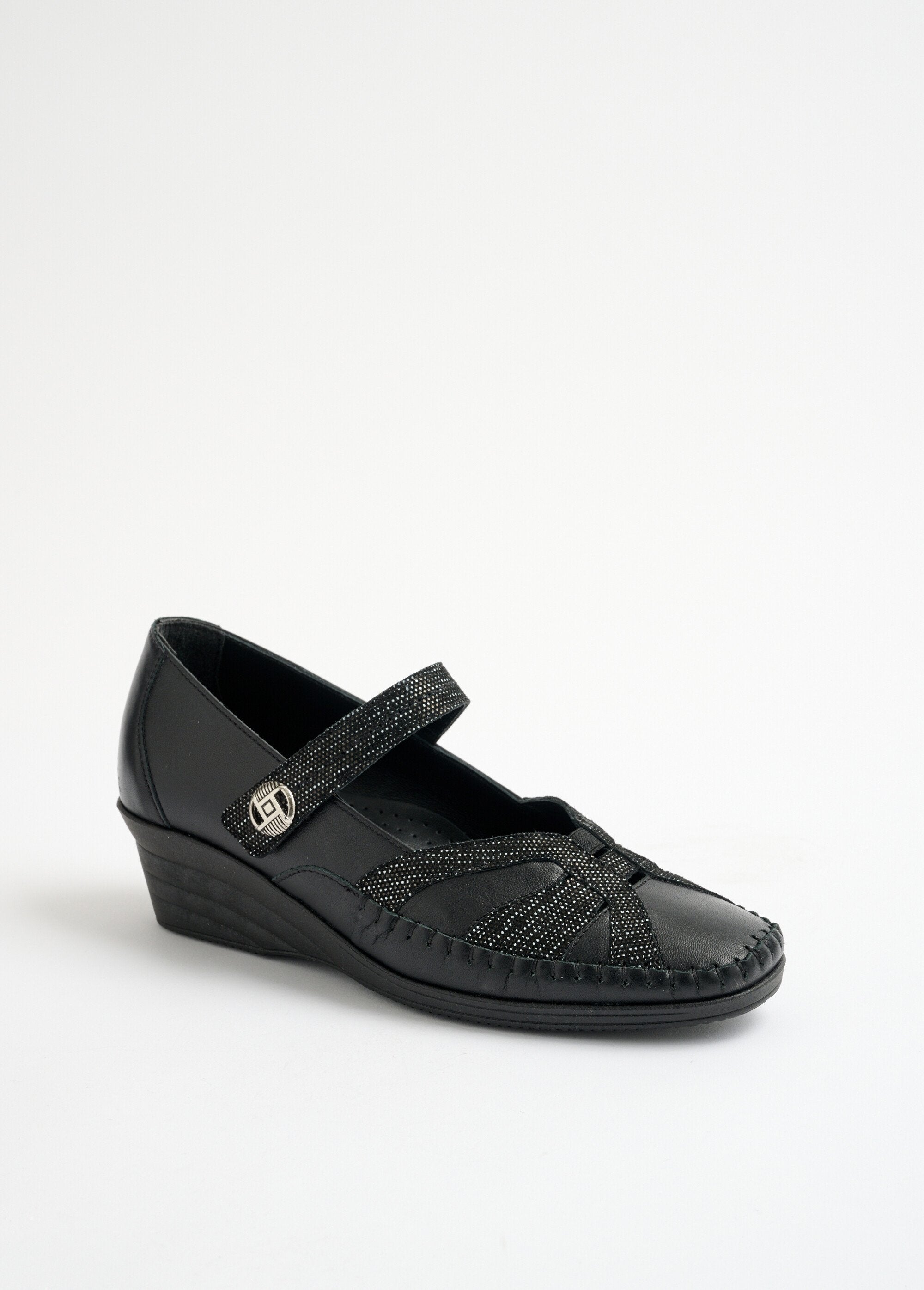 Comfort_width_leather_ballerinas_with_velcro_fastening_Black_FA1_slim