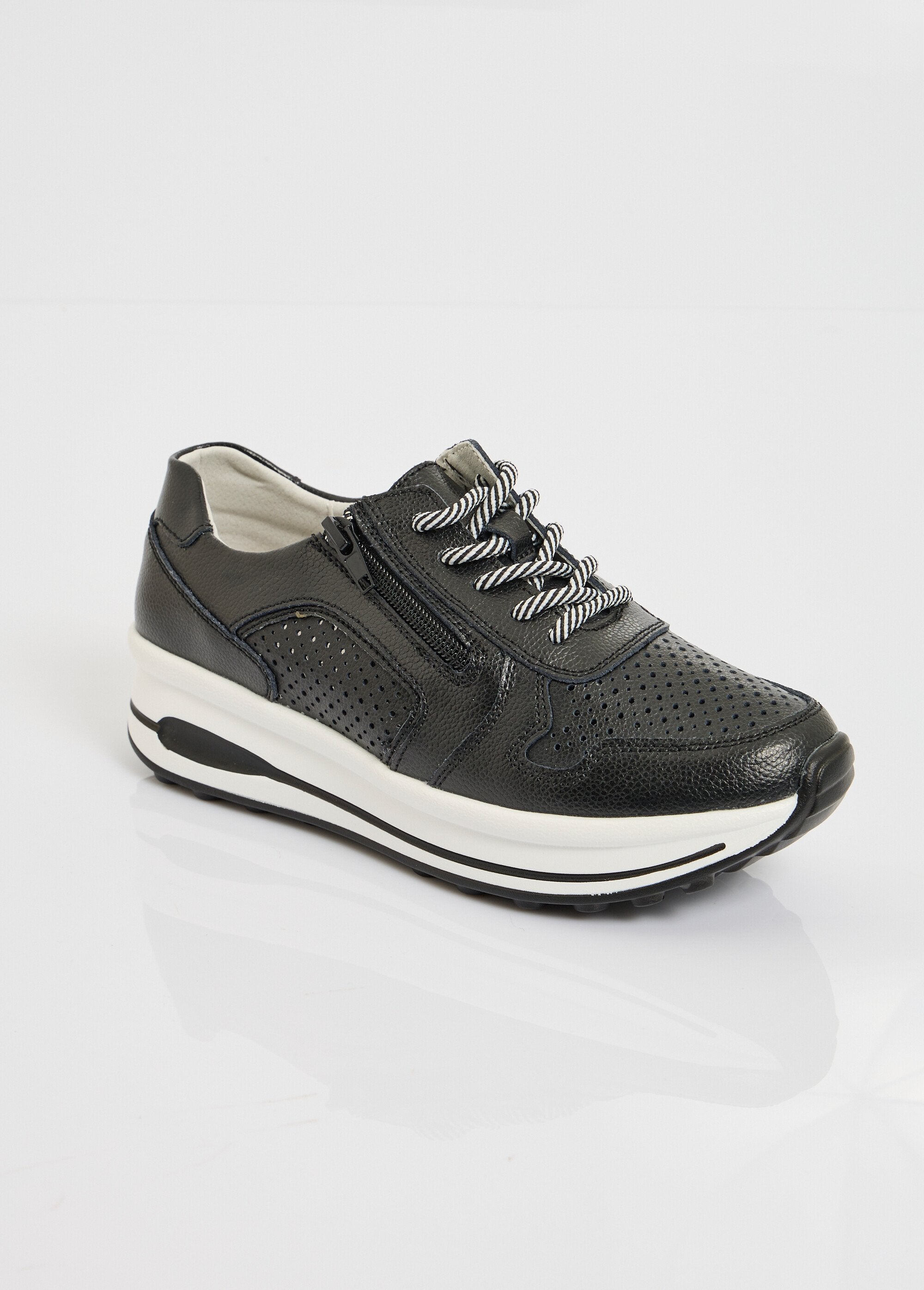 Leather_wedge_zip-up_sneakers_Black_FA1_slim