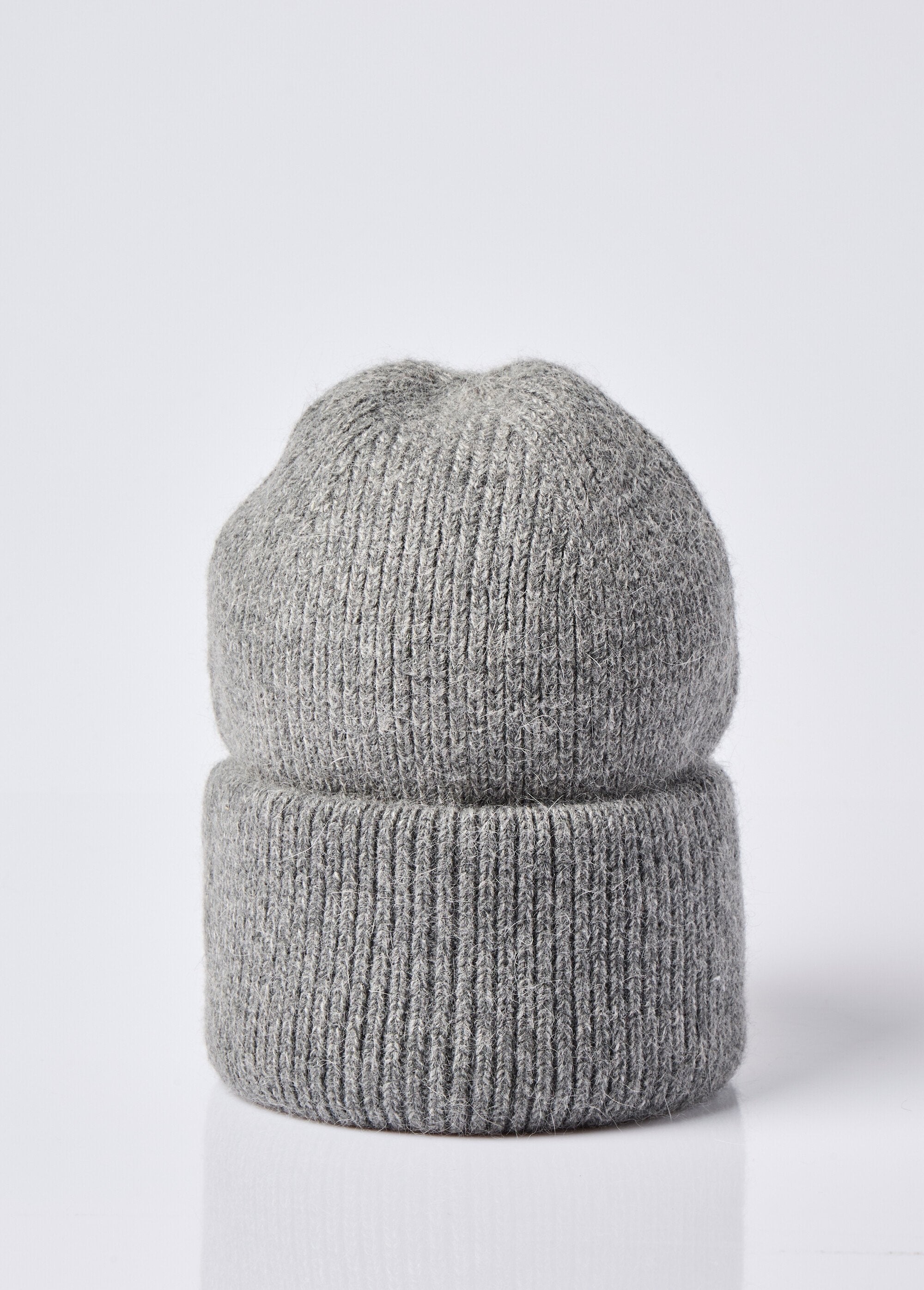 Ribbed_knit_hat_with_angora_Dark_gray_FA1_slim