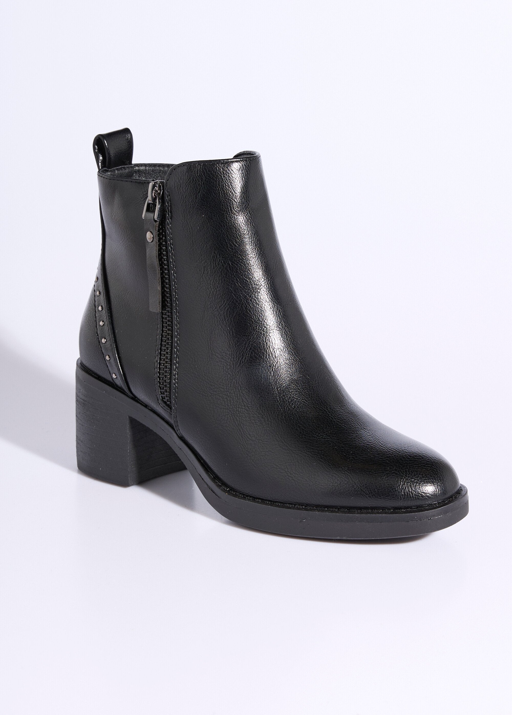 Zipped_boots_with_studded_heels_Black_FA1_slim