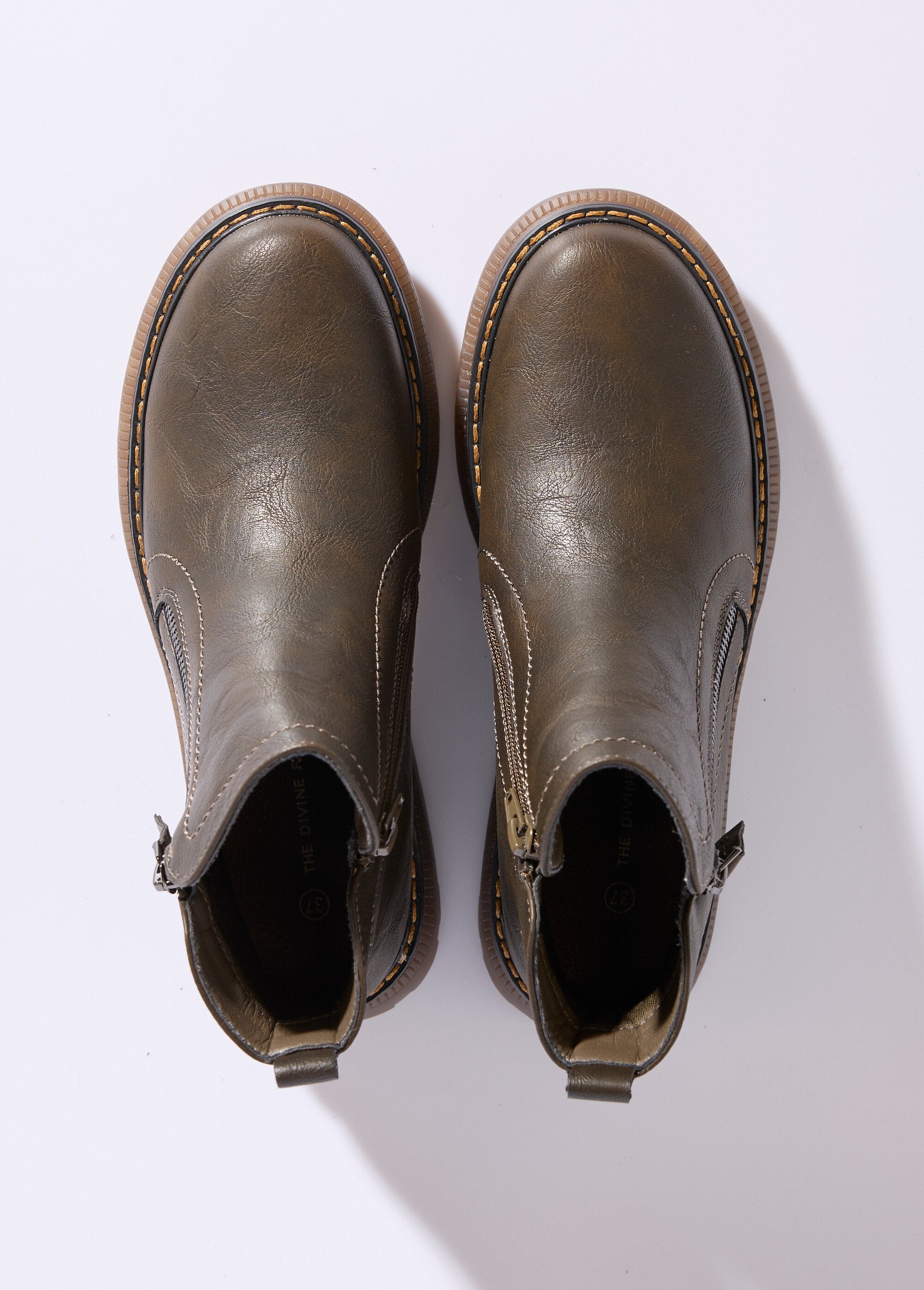 Zipped_boots_with_contrasting_stitching_Khaki_OV1_slim
