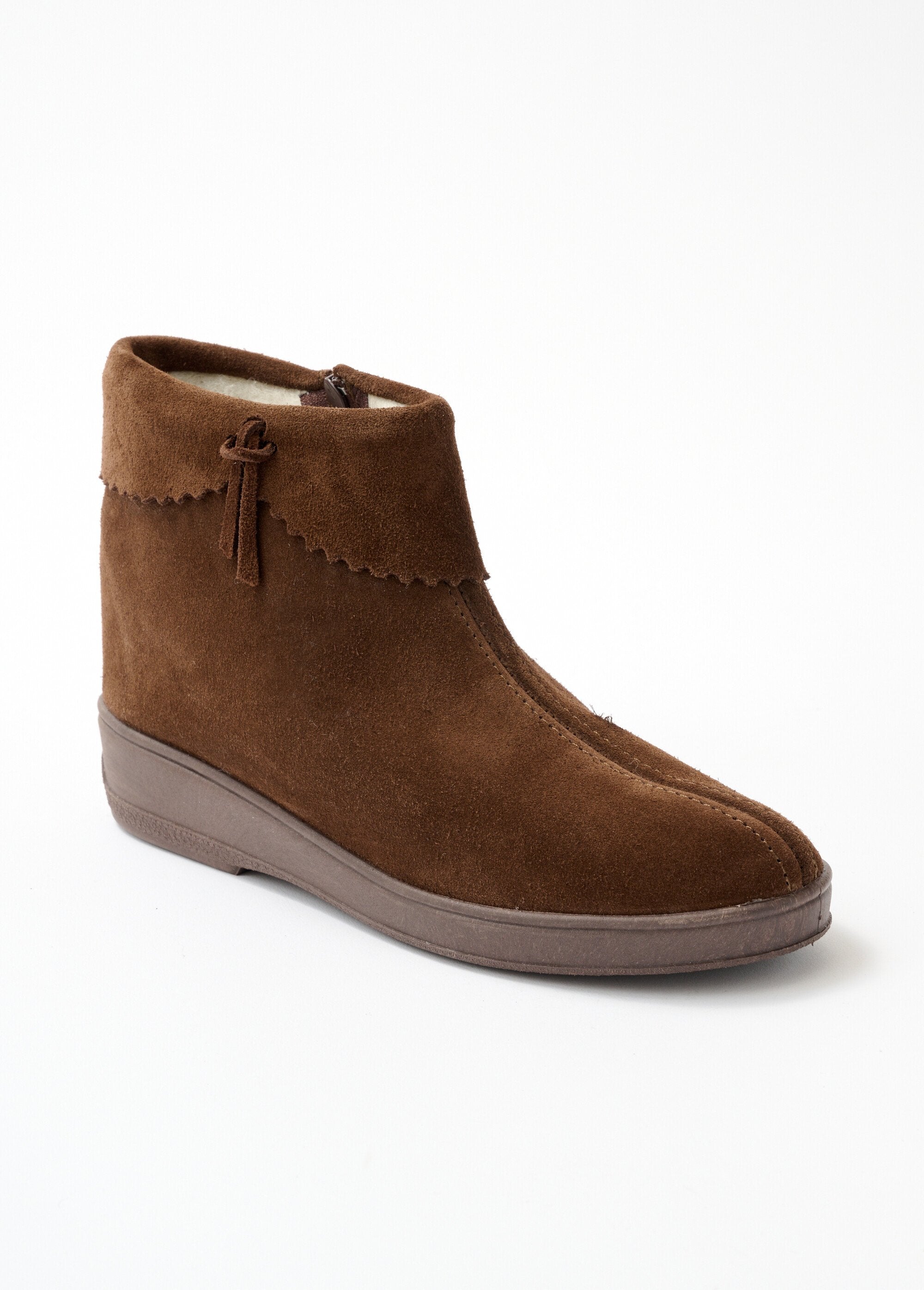 Zipped,_fur-lined_comfort_width_suede_leather_boots_Brown_FA1_slim