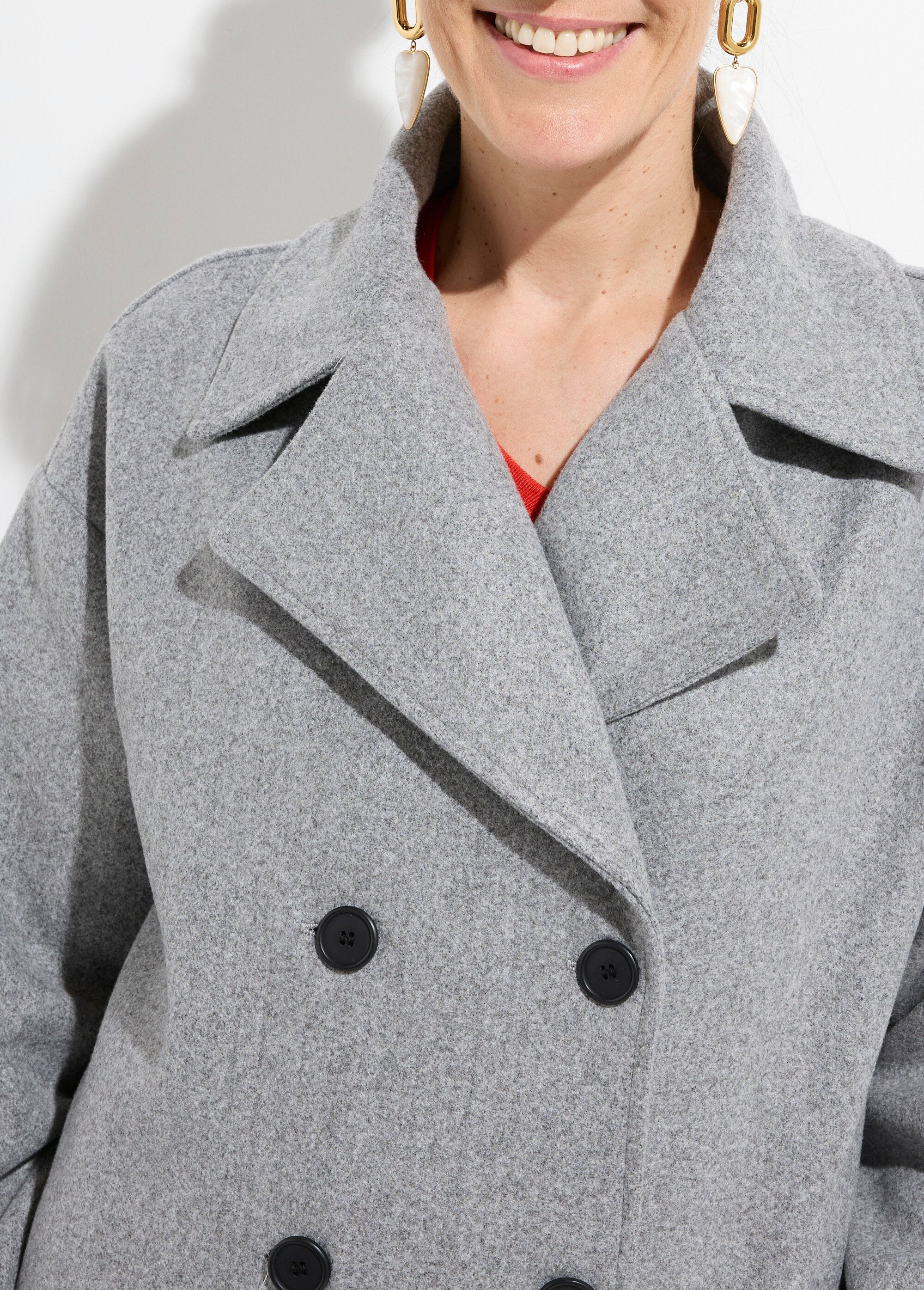 Short,_plain_wool-cloth_style_pea_coat_Heather_gray_DE1_slim