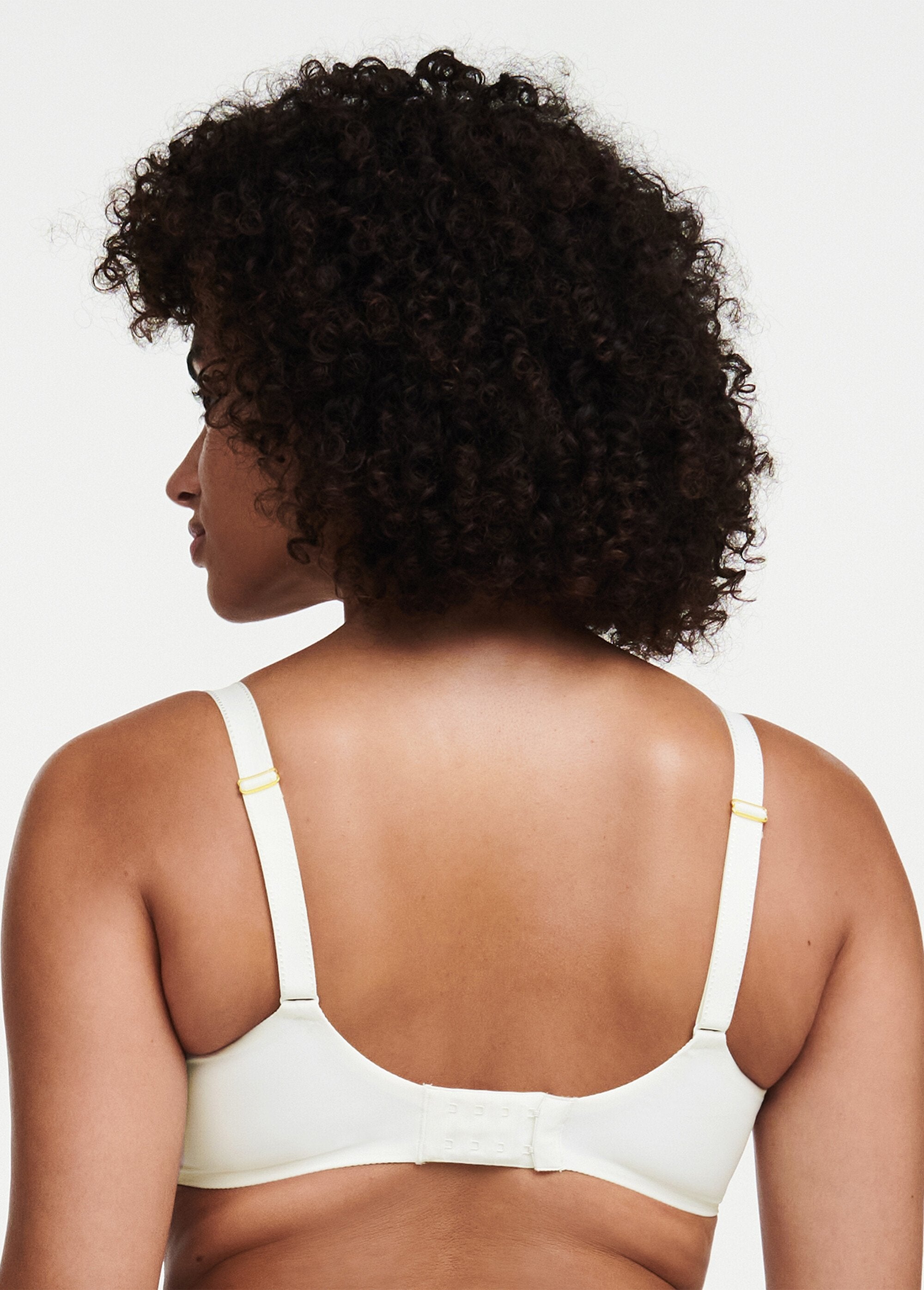 Chantelle®_-_Underwired_full_cup_bra_Milk_DO1_slim