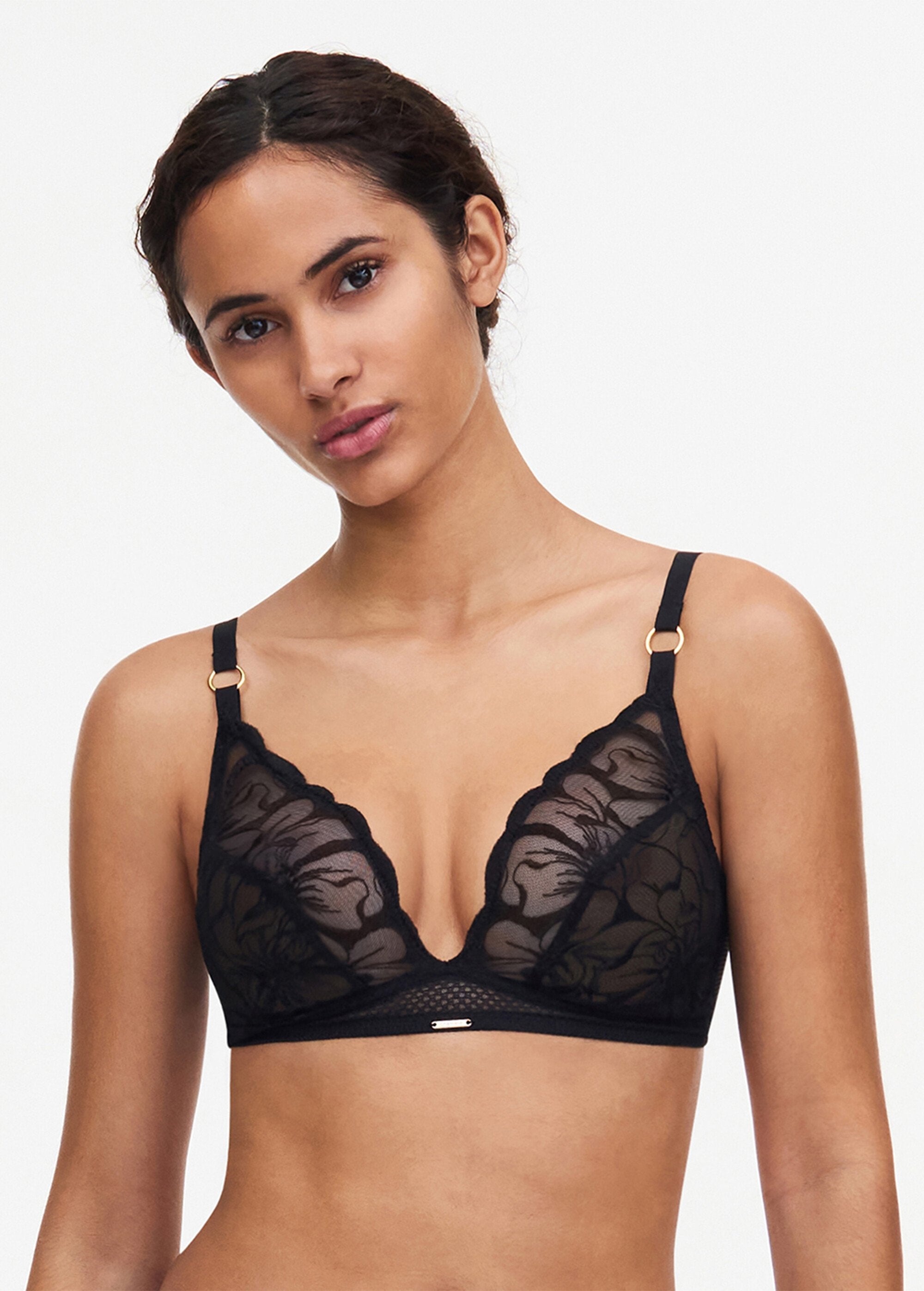 Chantelle®_-_Wireless_triangle_bra_Black_FA1_slim