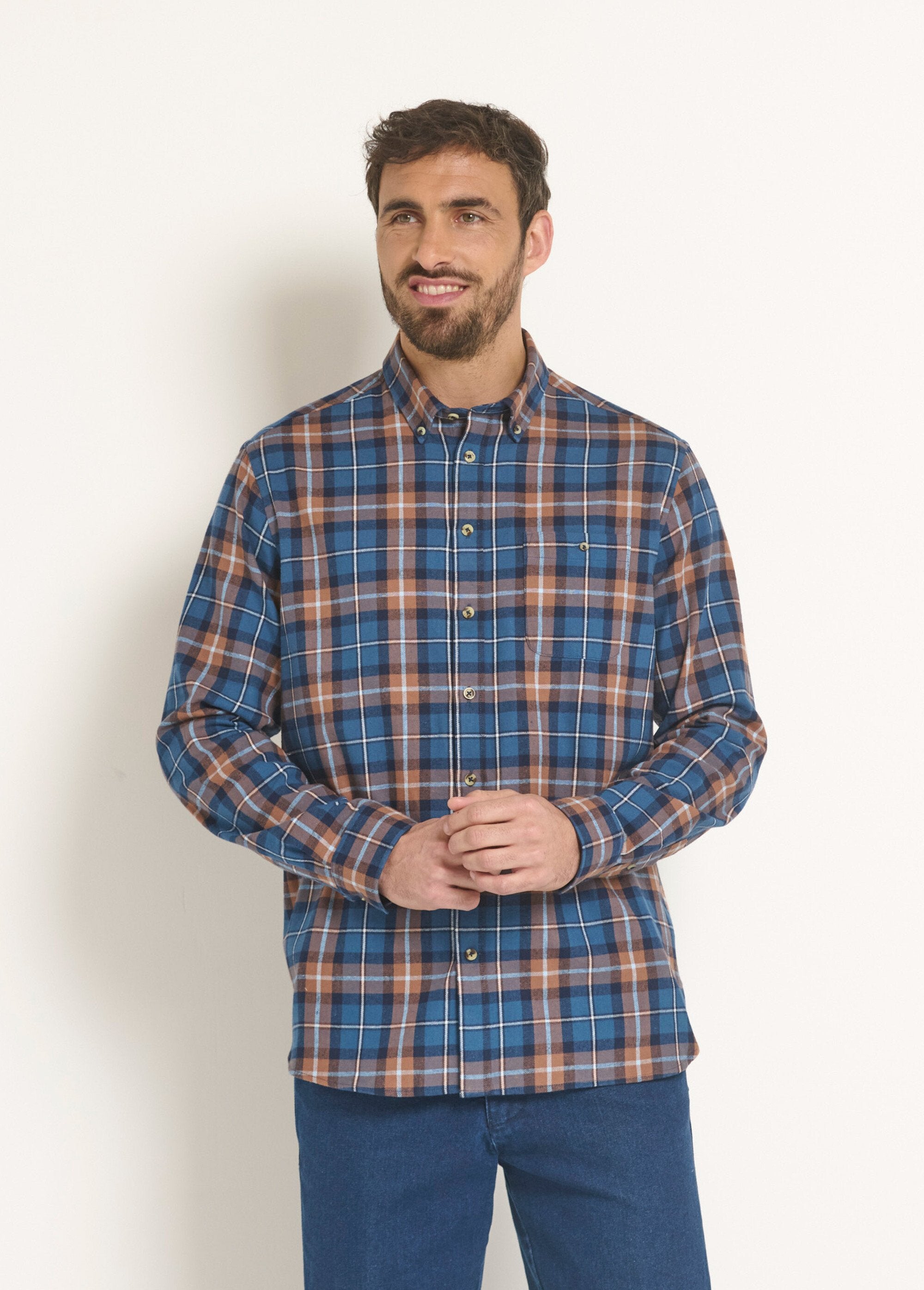 Flannel_shirt_with_velvet_details,_large_squares_Blue_and_beige_tiles_FA1_slim