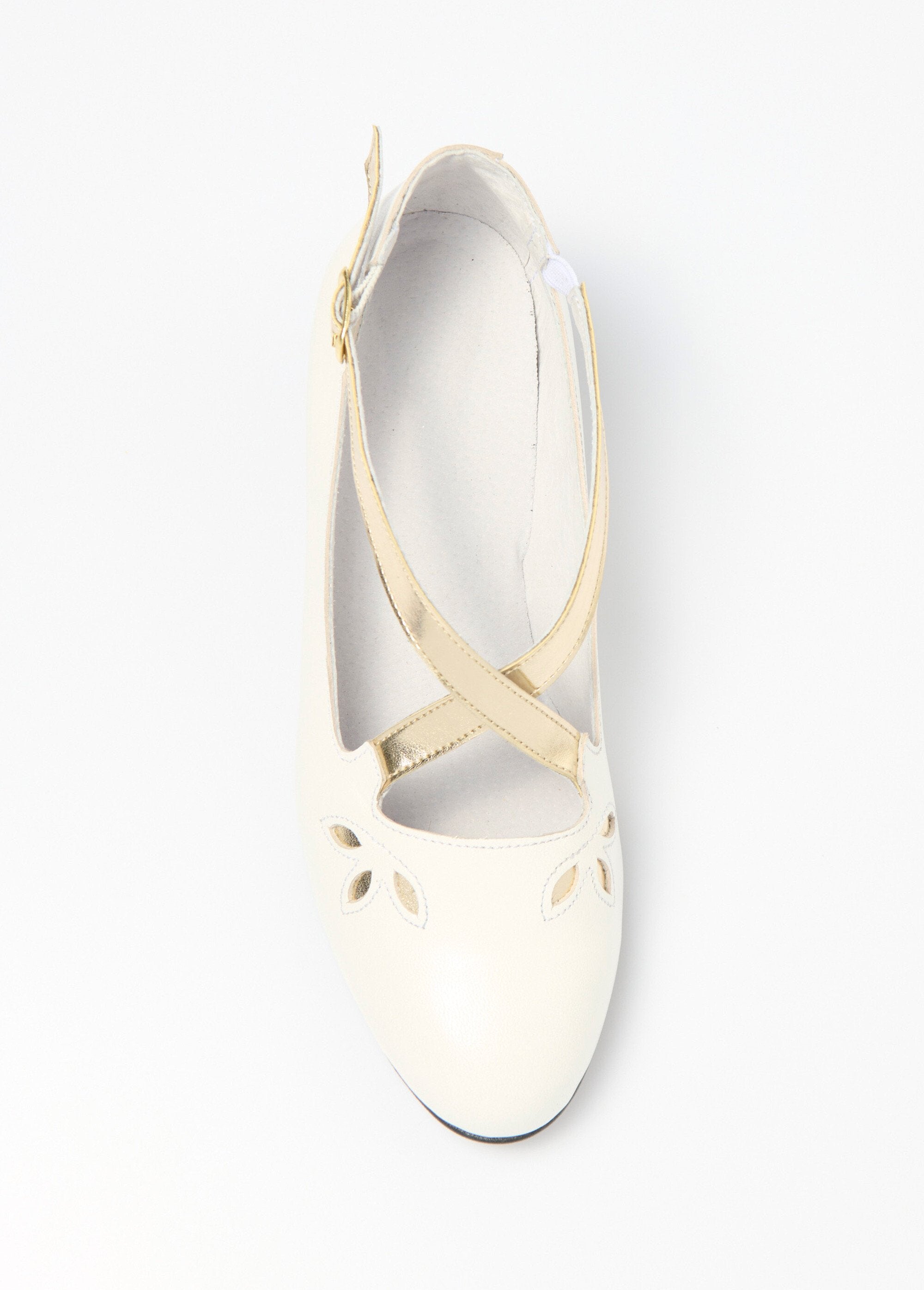 Comfort_width_leather_cross_strap_pumps_White_and_gold_OV1_slim