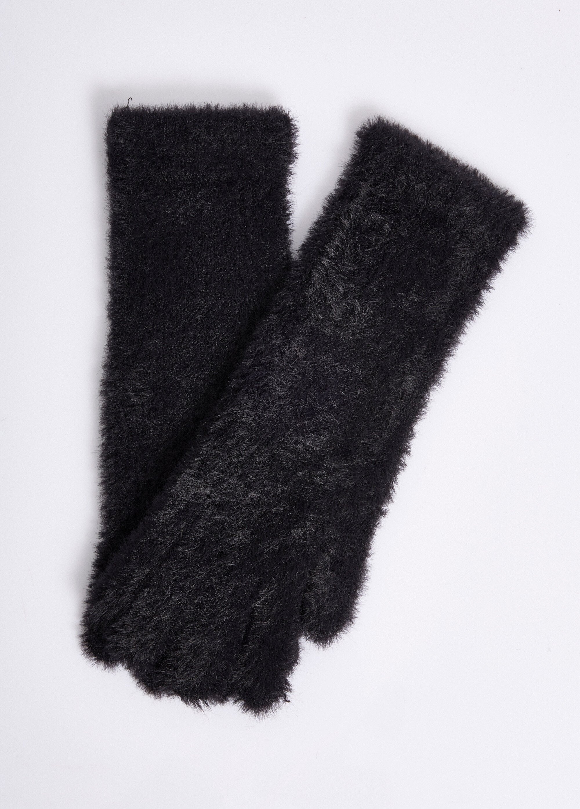 Warm_furry_knit_gloves_Black_FA1_slim