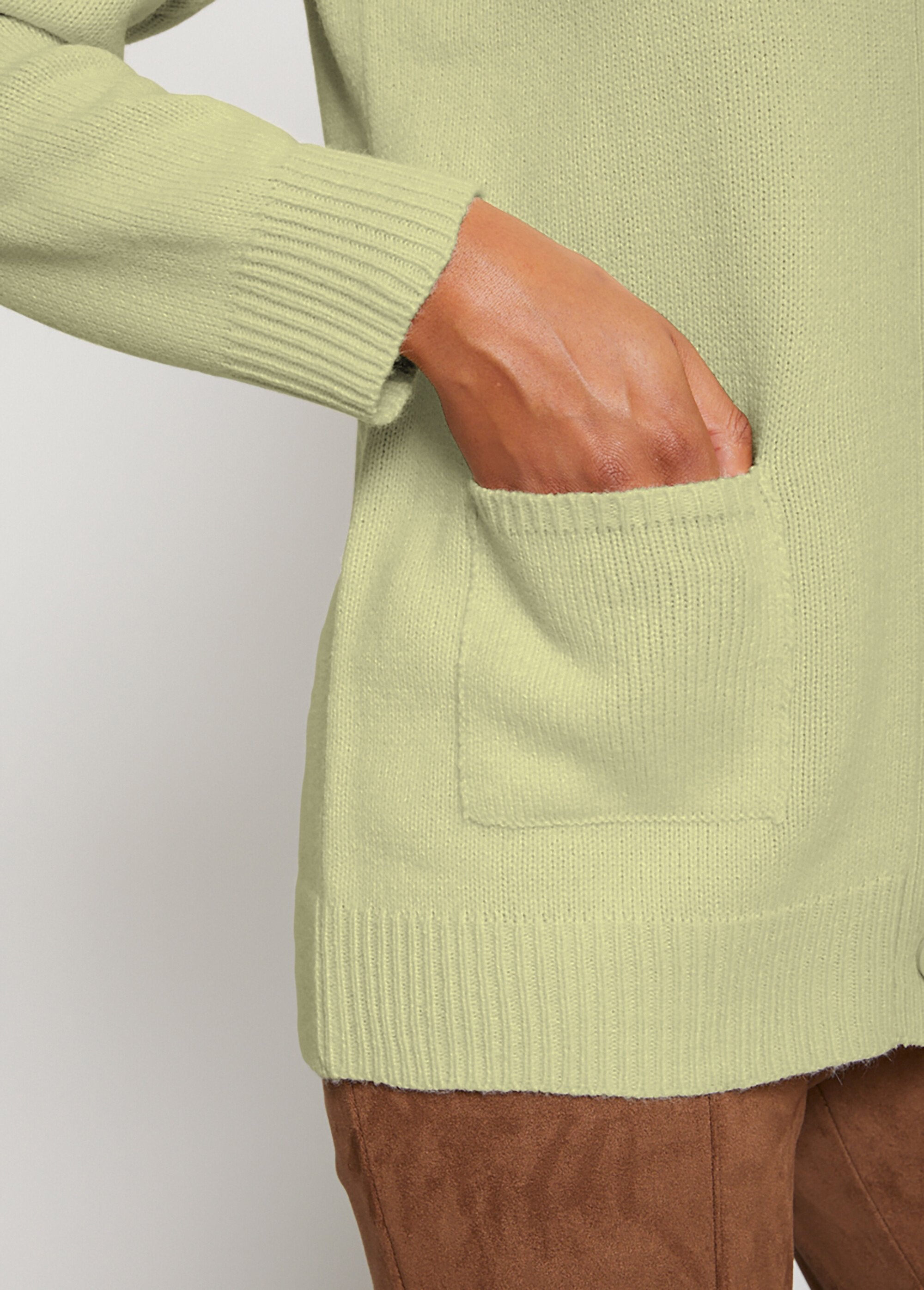 Thick_knit_buttoned_cardigan_Lime_green_DE2_slim