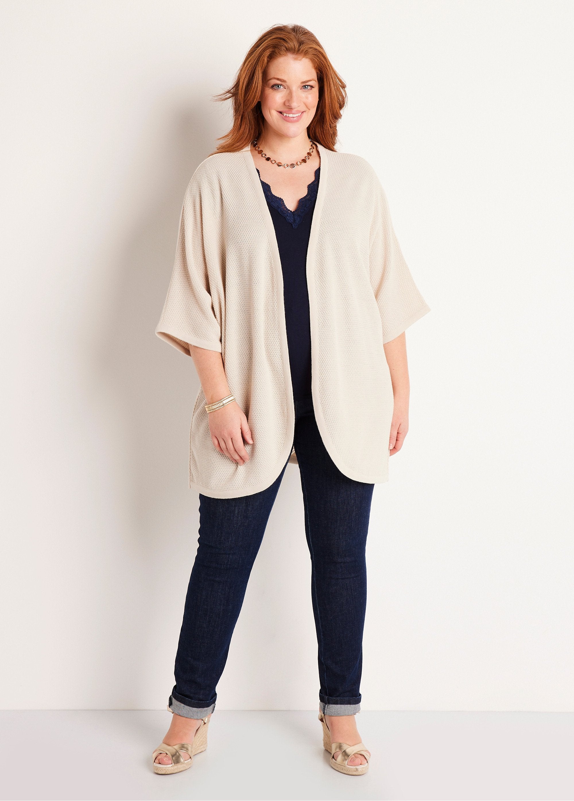 Long_short-sleeved_cardigan_Beige_SF1_curvy