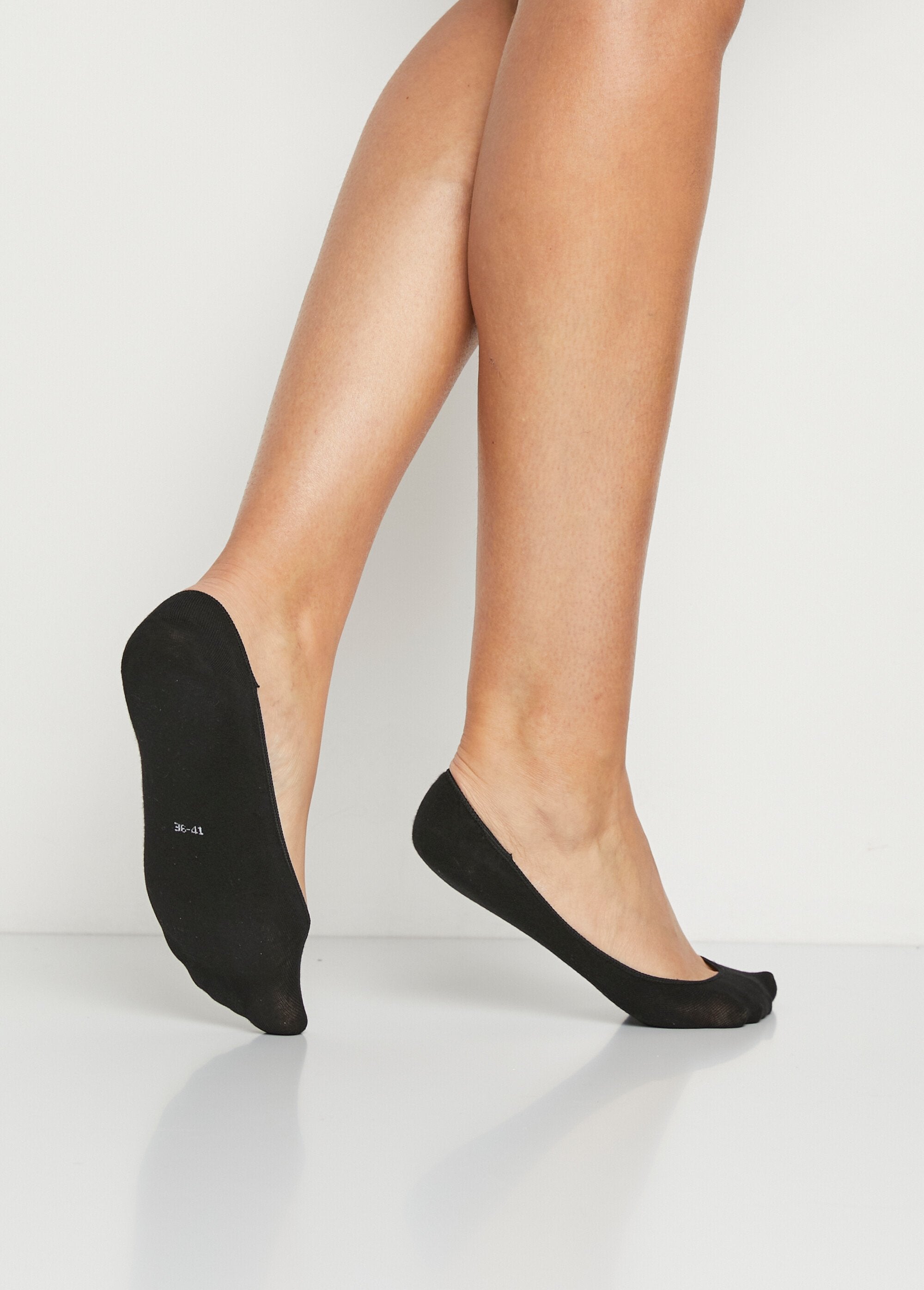 Chaussettes_invisibles_échancrées_Noir_lot3_DO1_slim