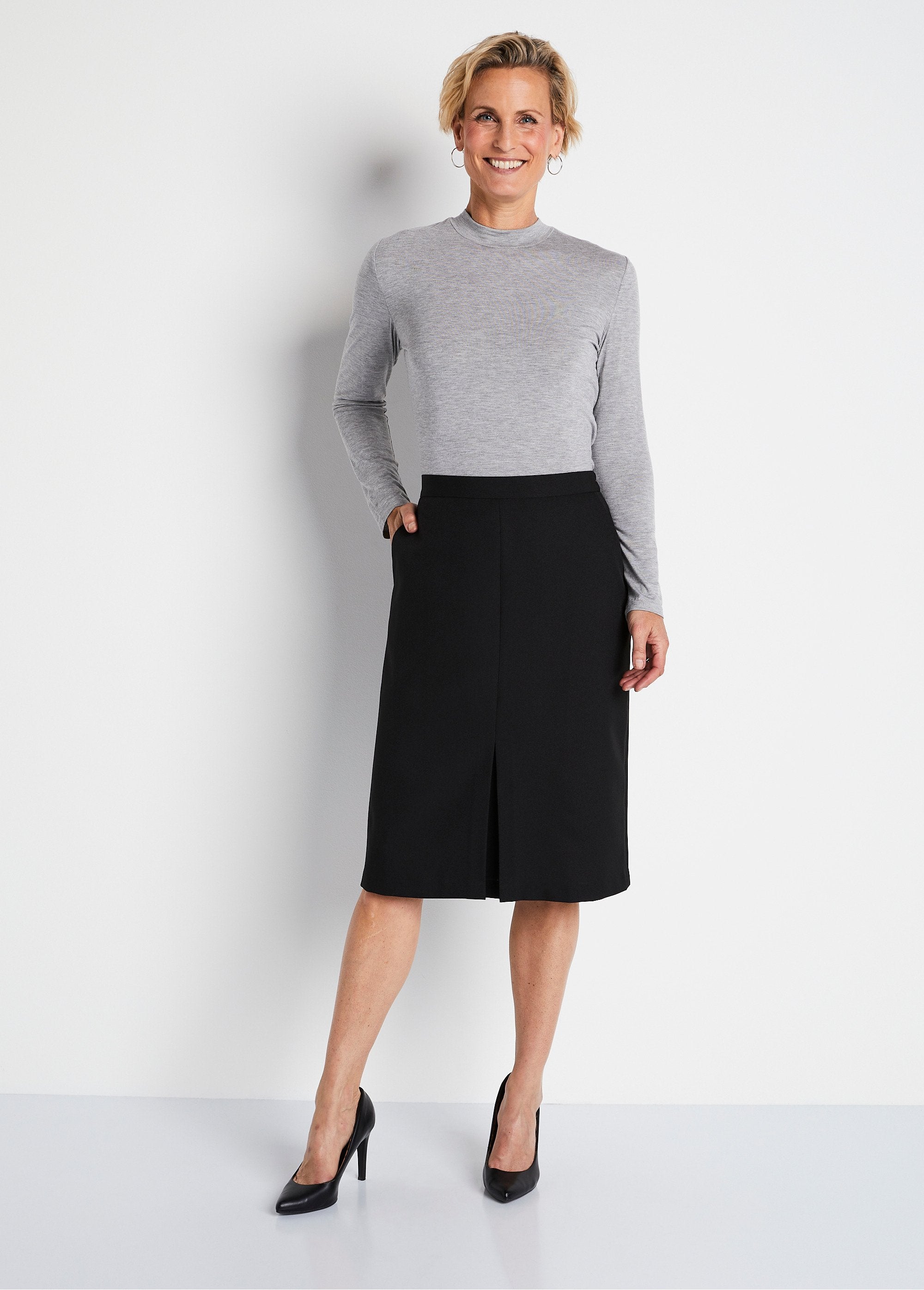 Mid-length_straight_skirt_in_wrinkle-free_fabric_Black_SF1_slim