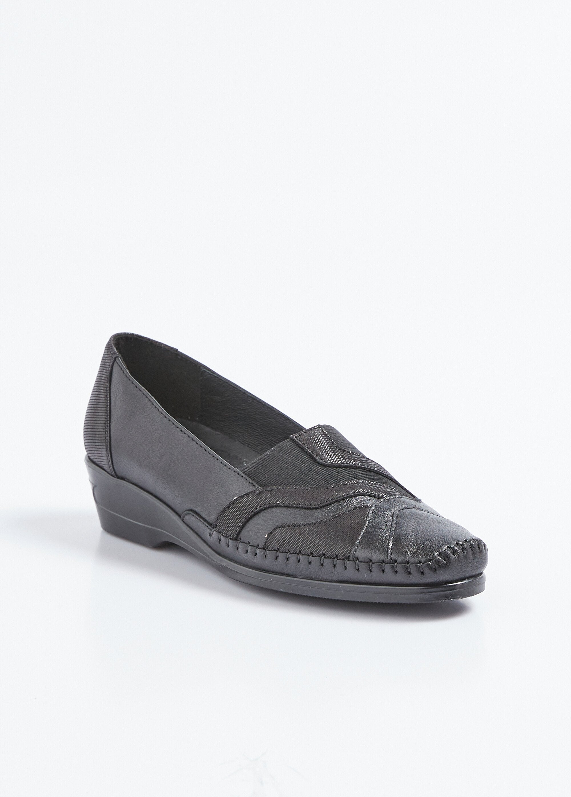 Elasticated_leather_loafers,_comfort_width_Black_FA1_slim