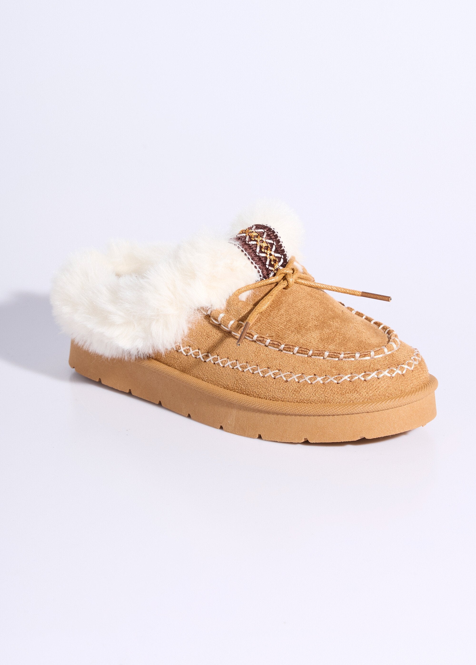 Indian_fur_and_braid_moccasins_camel_FA1_slim