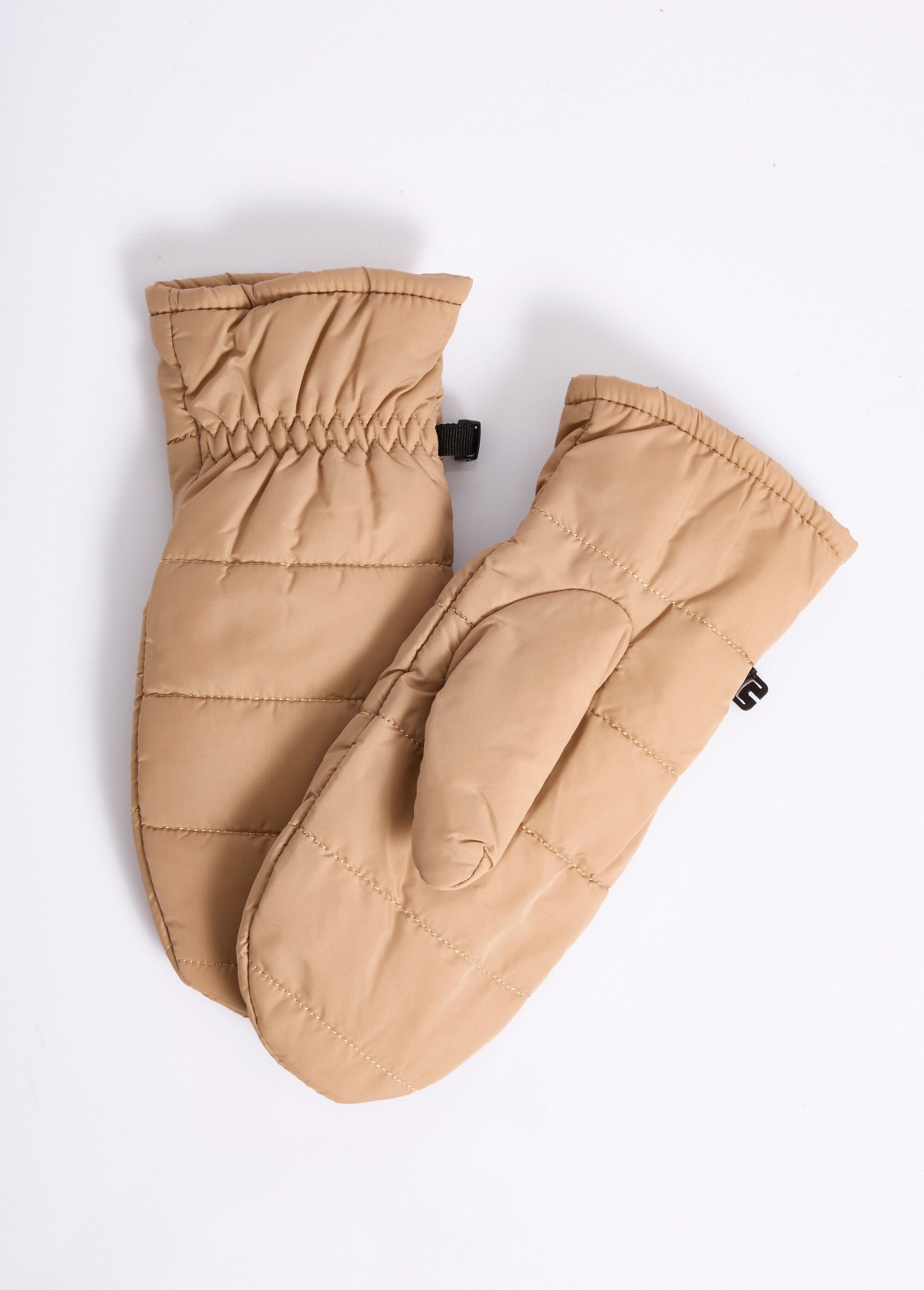 Warm_quilted_mittens_with_stitching_camel_FA1_slim