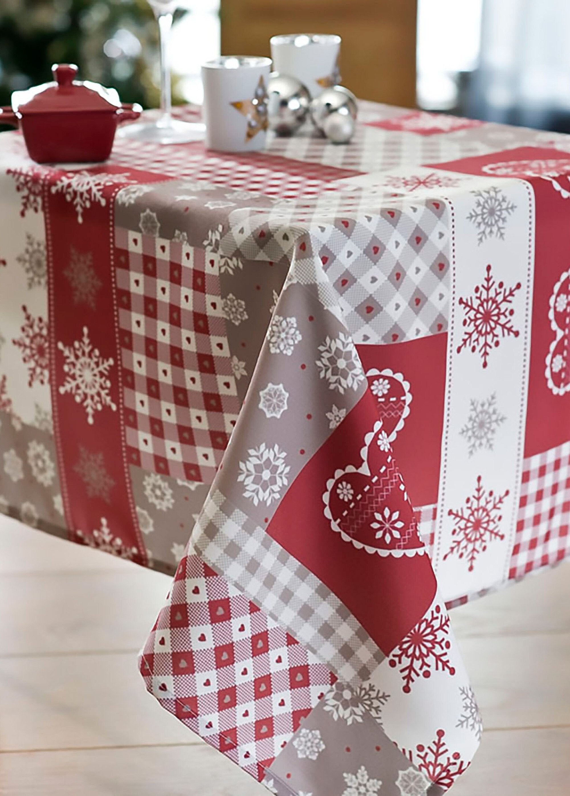 Easy-care_printed_party_tablecloth_Tablecloth_FA1_slim