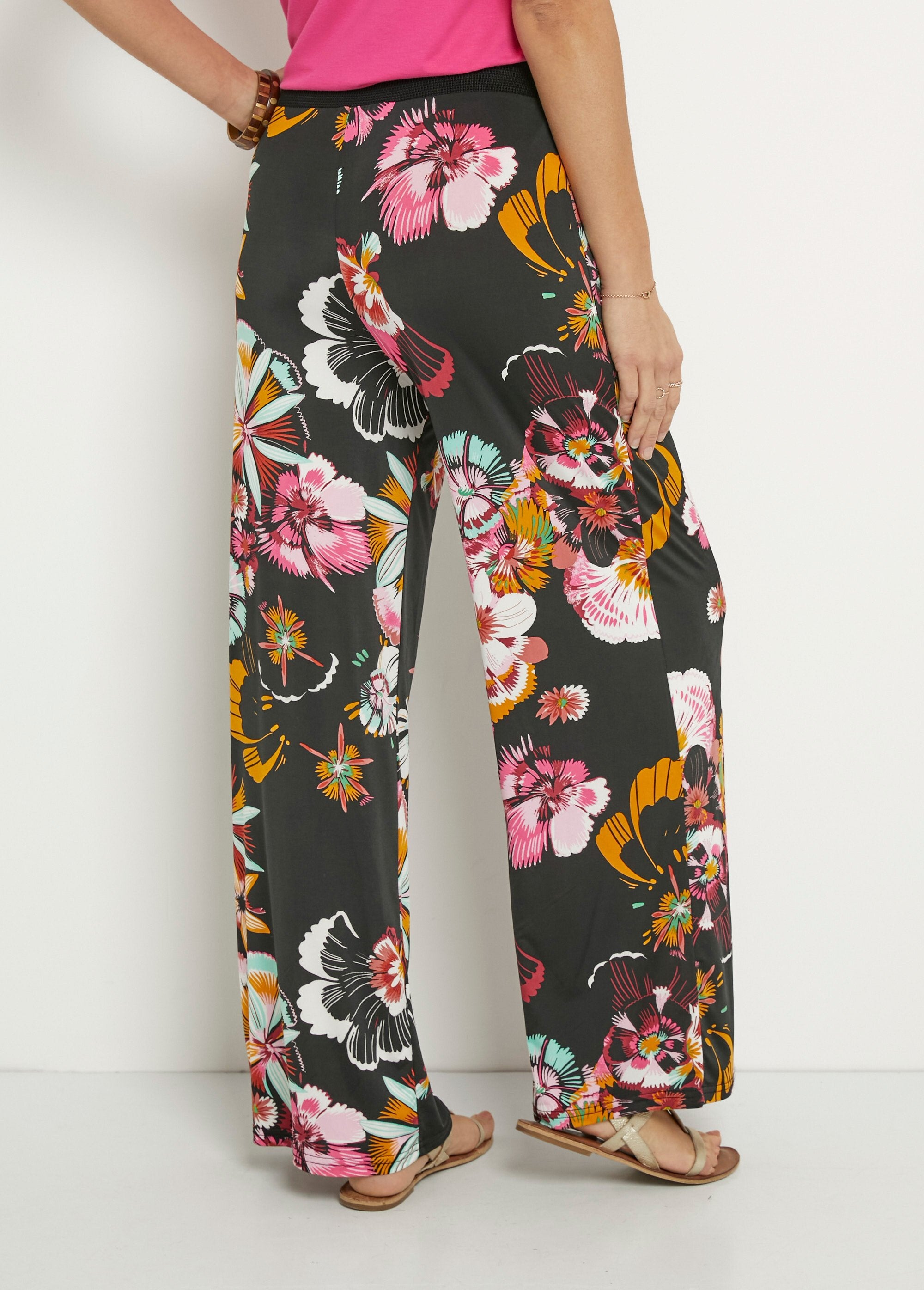 Wide_stretch_pants_with_floral_print_Black_prints_DO1_slim