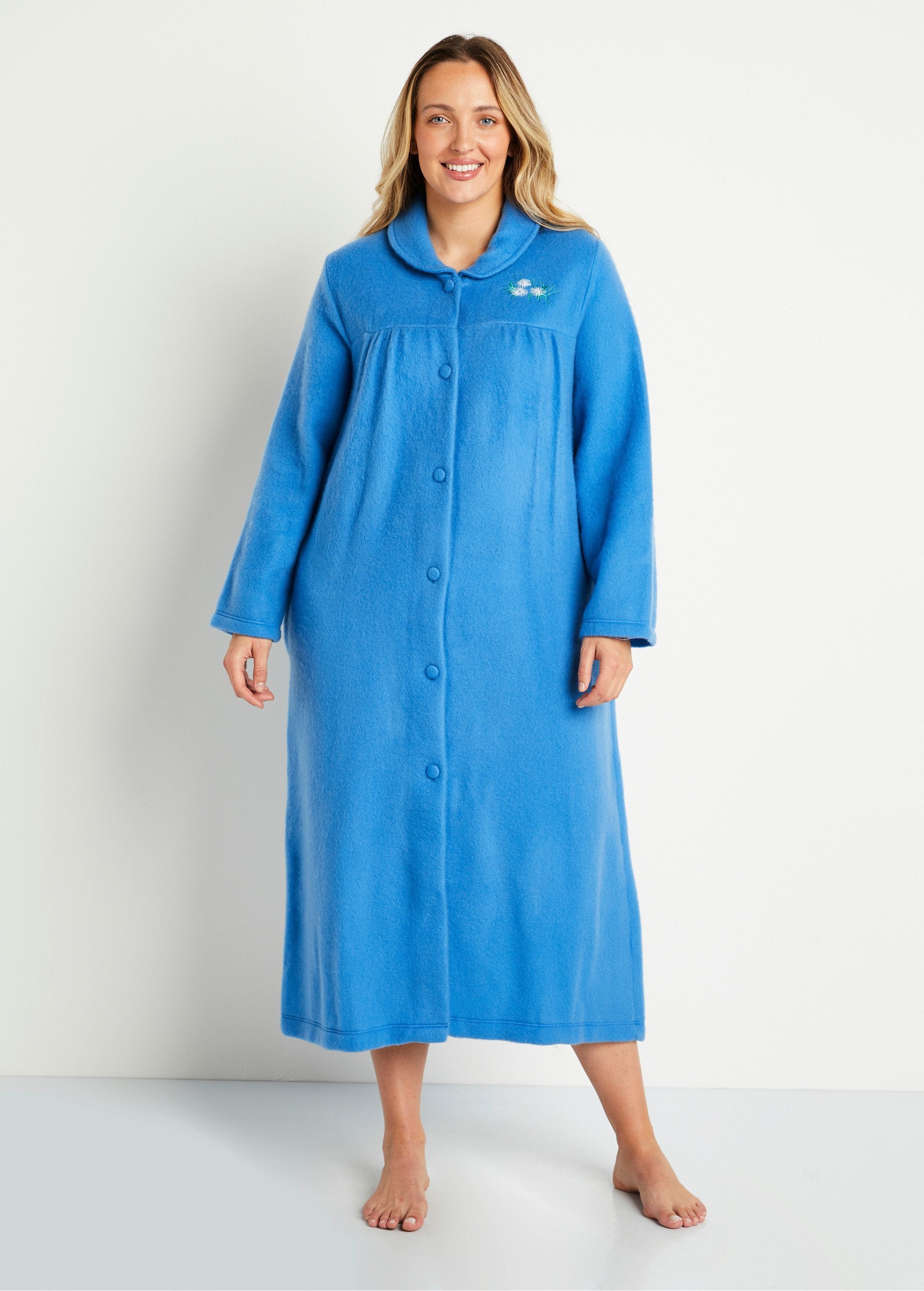 Long_embroidered_fleece_buttoned_bathrobe_with_shawl_collar_Blue_FA1_curvy