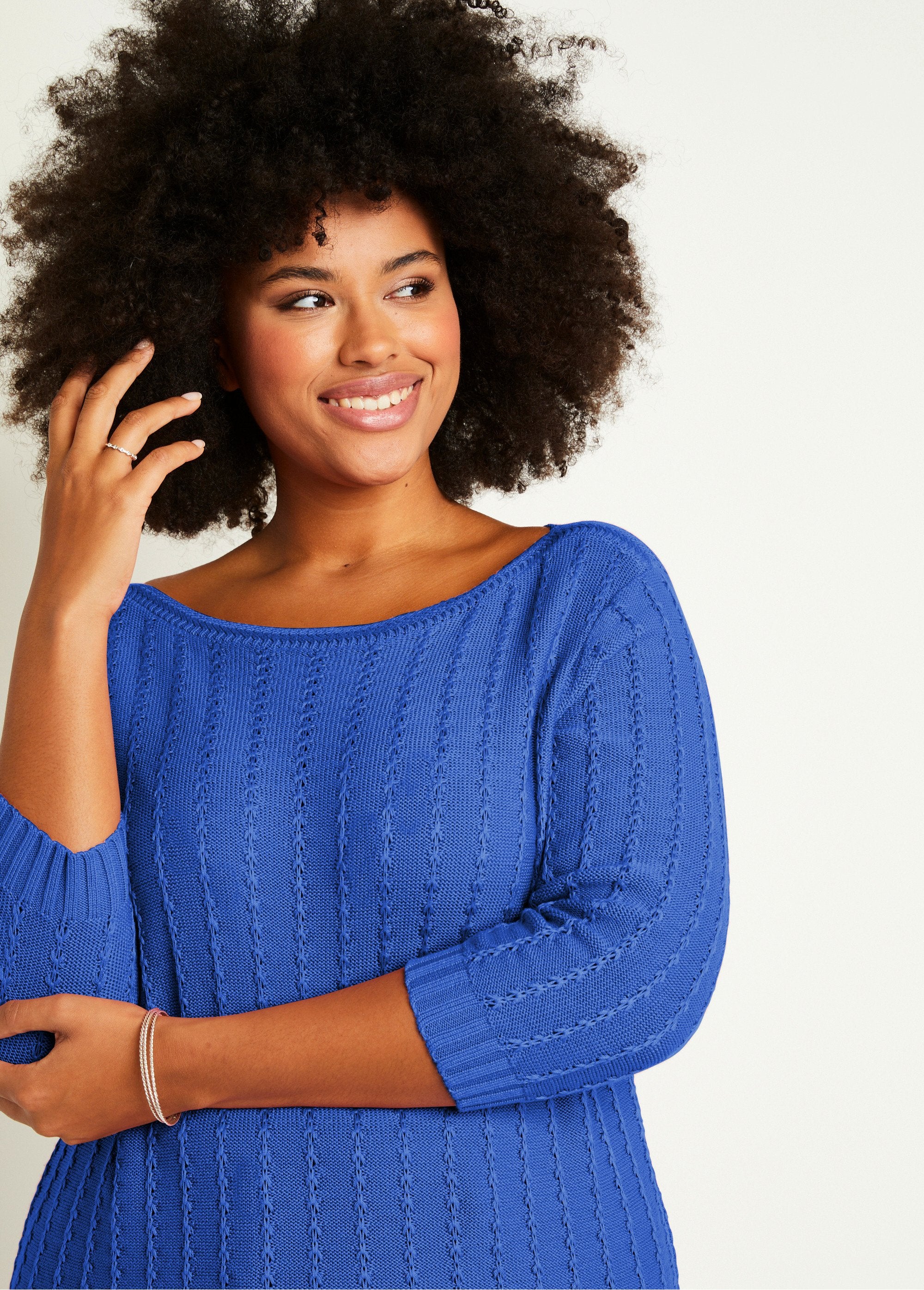 Boat_neck_sweater_with_3/4_sleeves_Blue_DE1_curvy