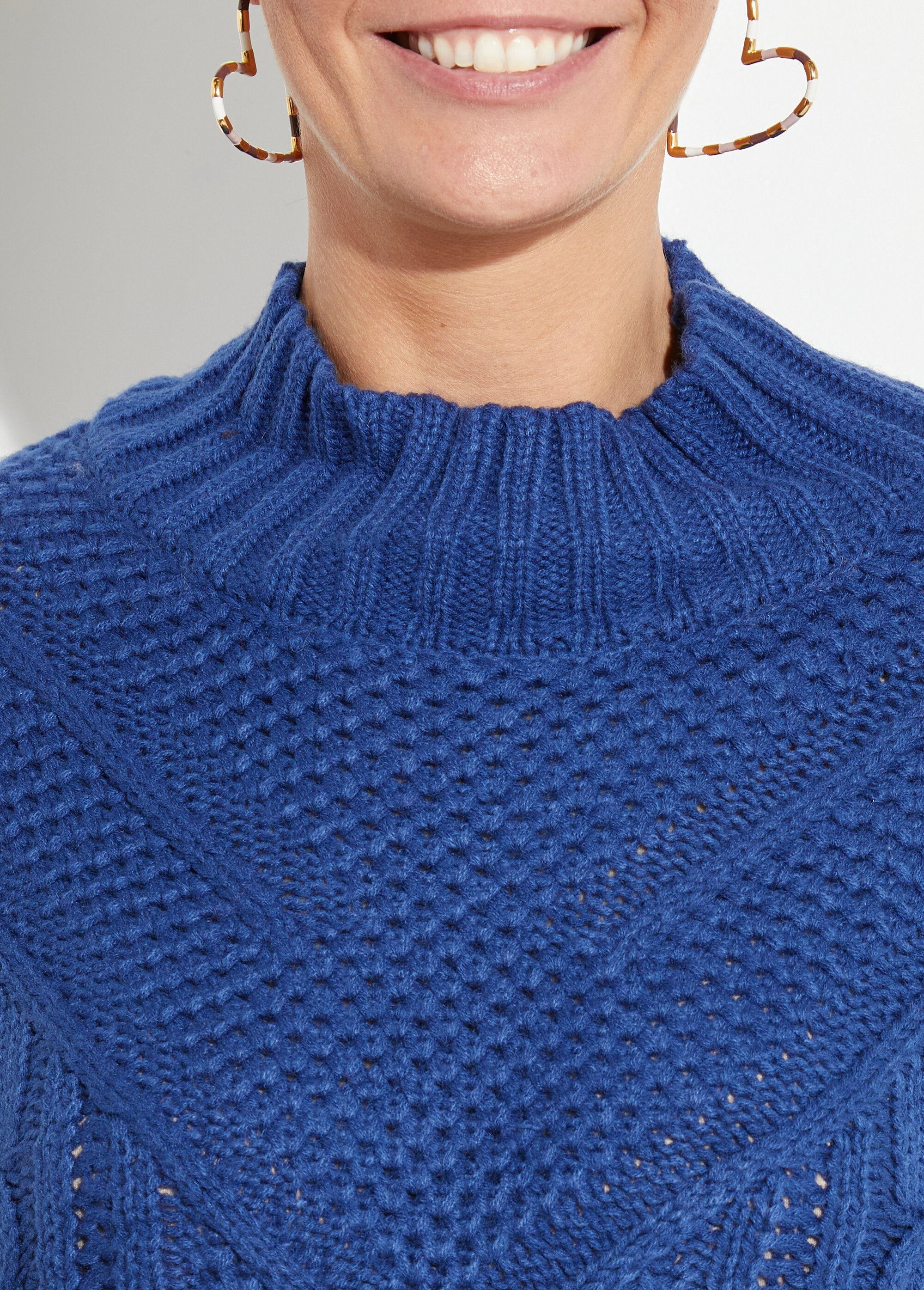 High-neck_sweater,_fancy_knit_pattern_Blue_DE1_slim