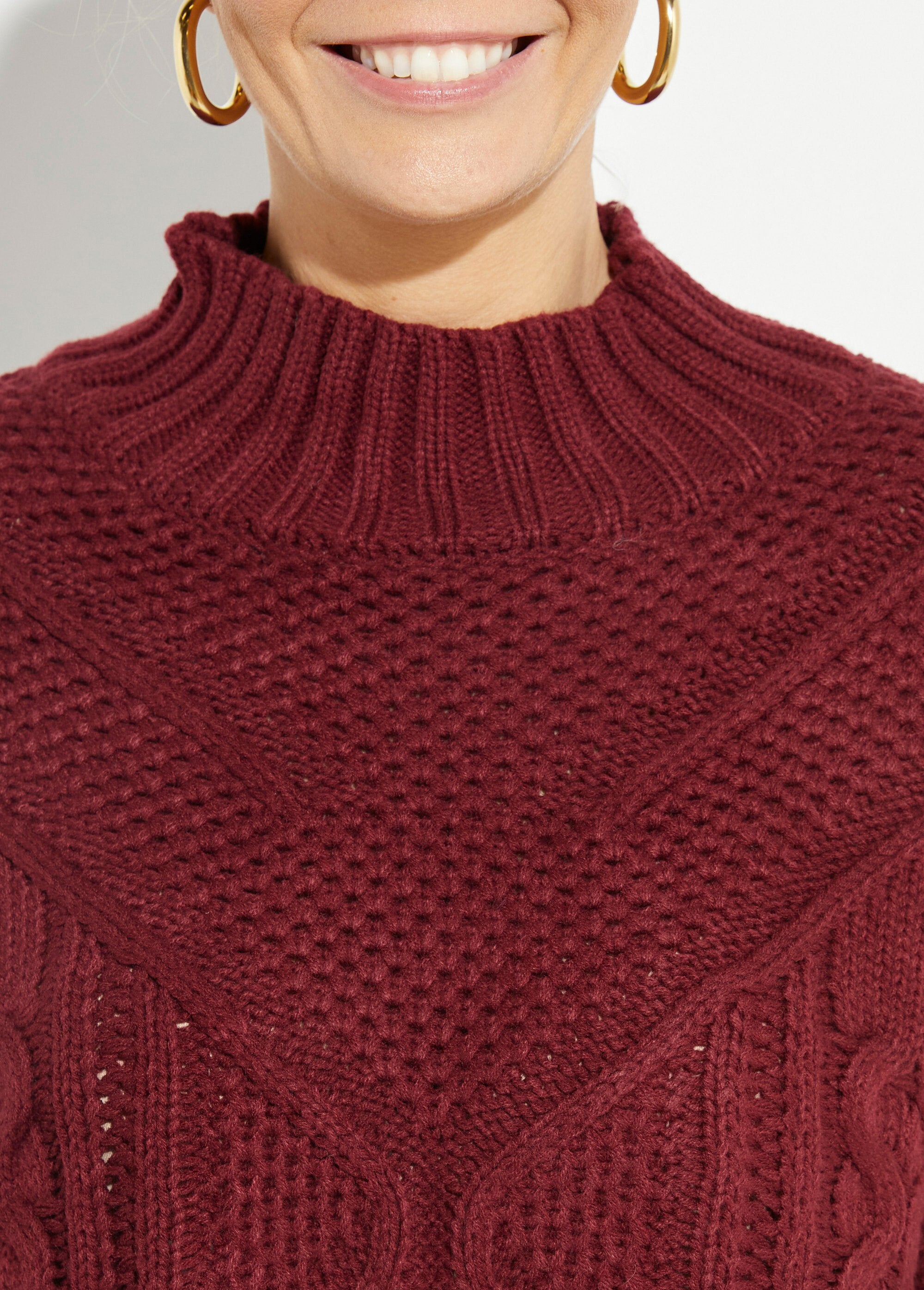 High-neck_sweater,_fancy_knit_pattern_Bordeaux_DE1_slim
